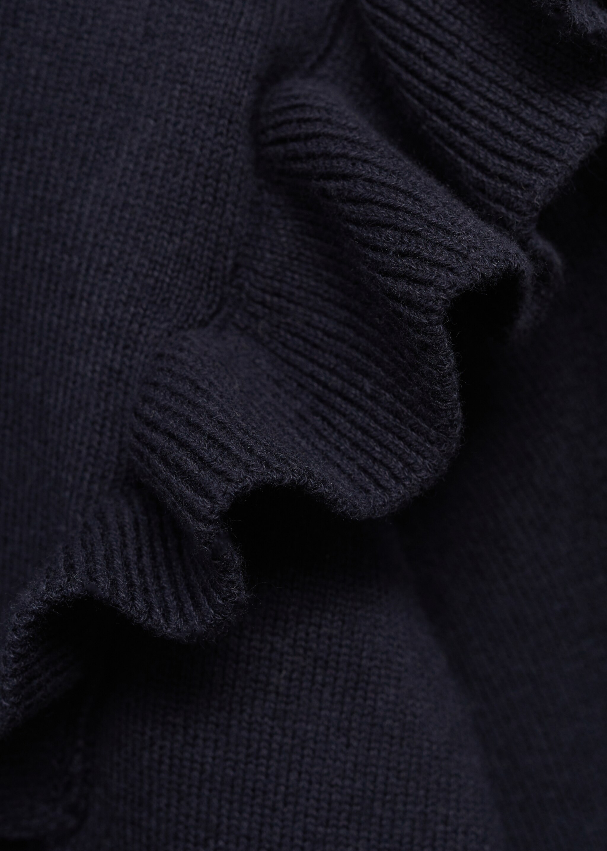 Ruffle knit dress - Details of the article 8, Dark Navy. Ref: 77097679-00.