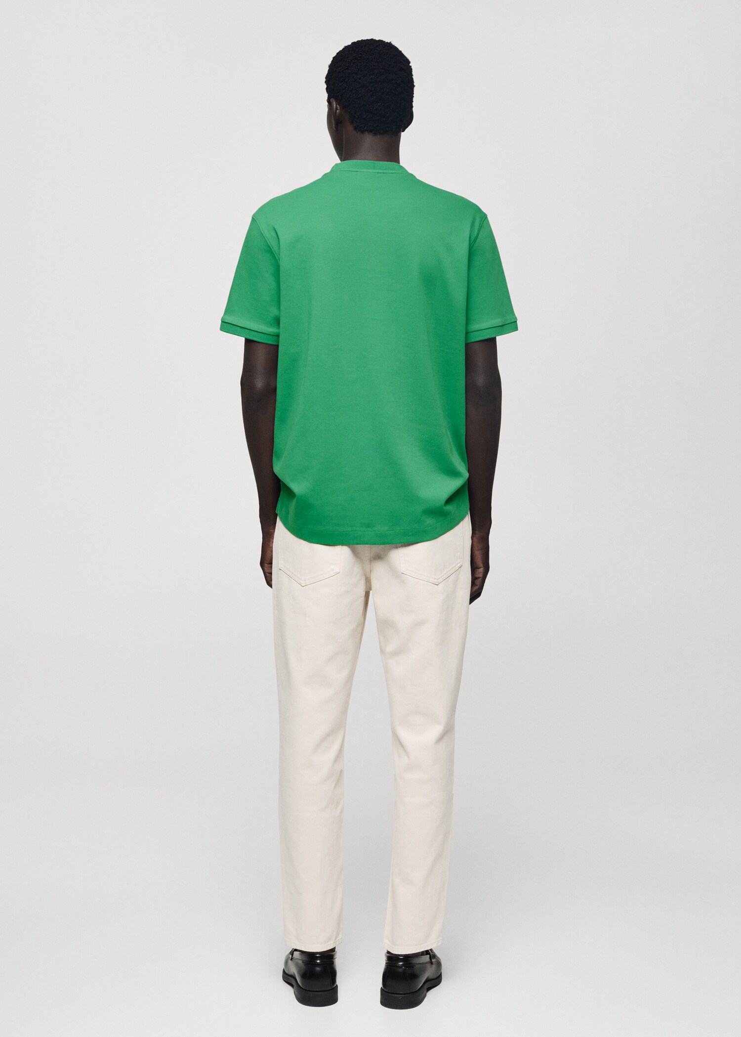 100% cotton regular-fit t-shirt - Reverse of the article