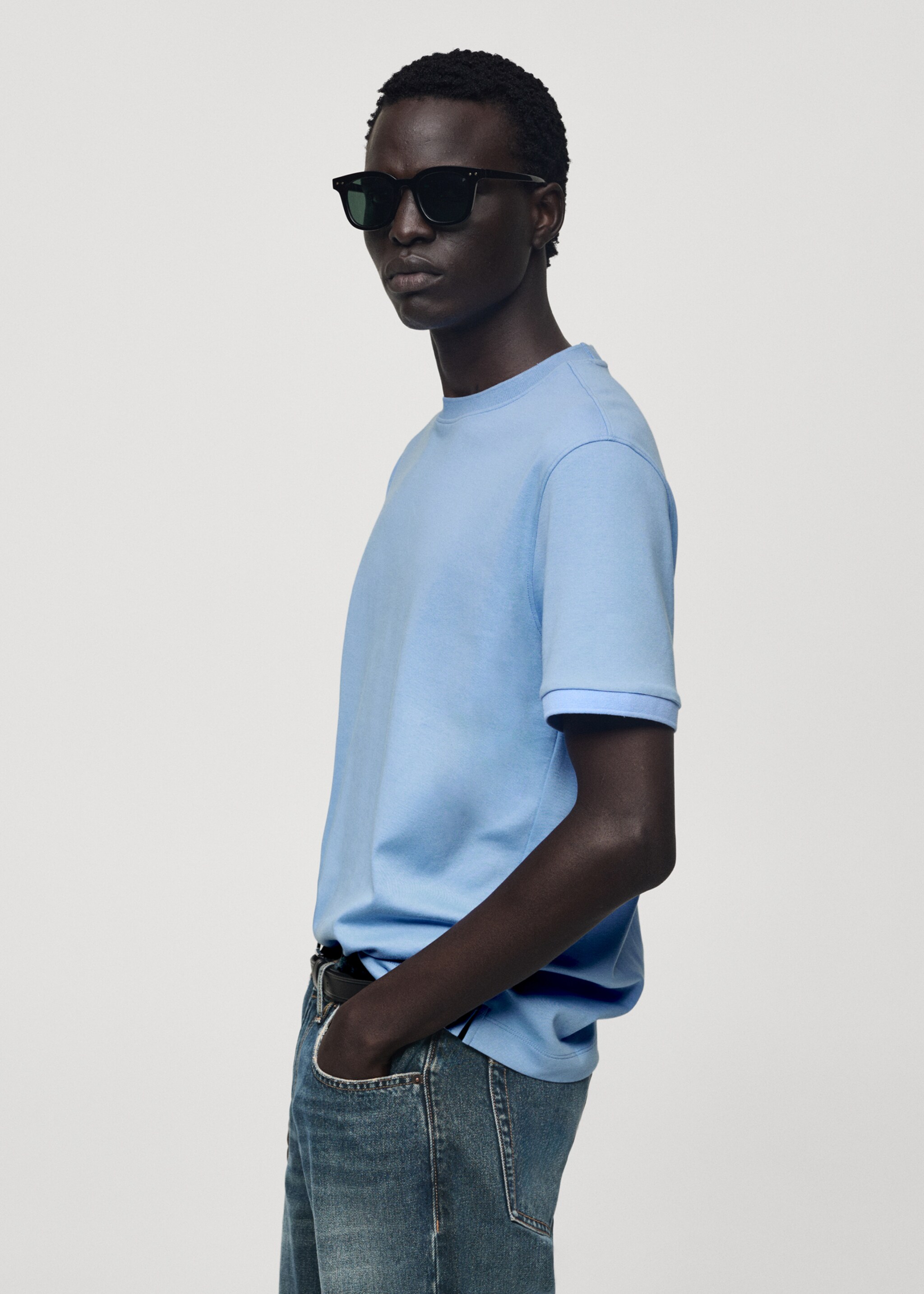 100% cotton regular-fit t-shirt - Details of the article 2