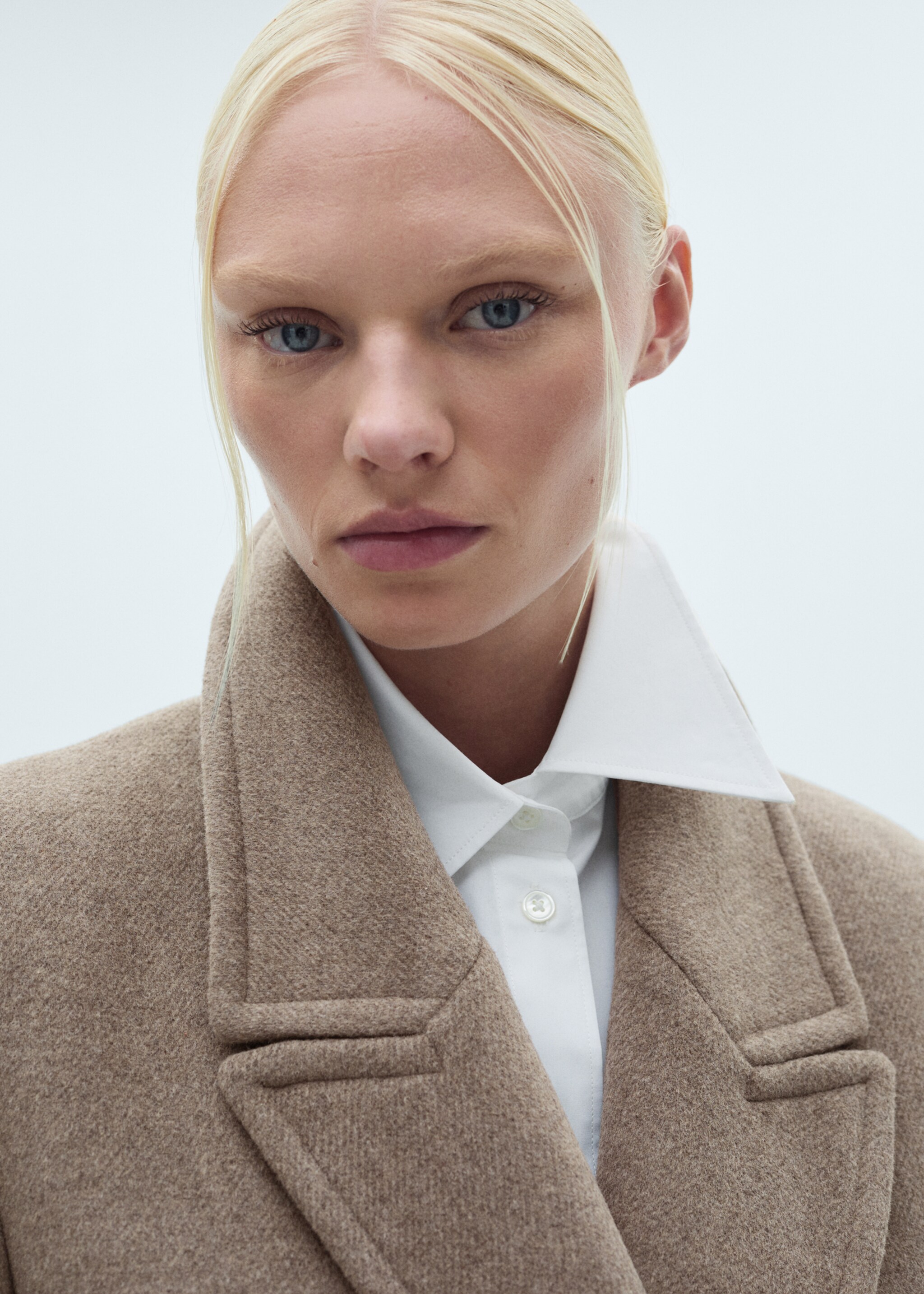 Wool coat with lapels - Details of the article 1, Medium Brown. Ref: 77097683-00.