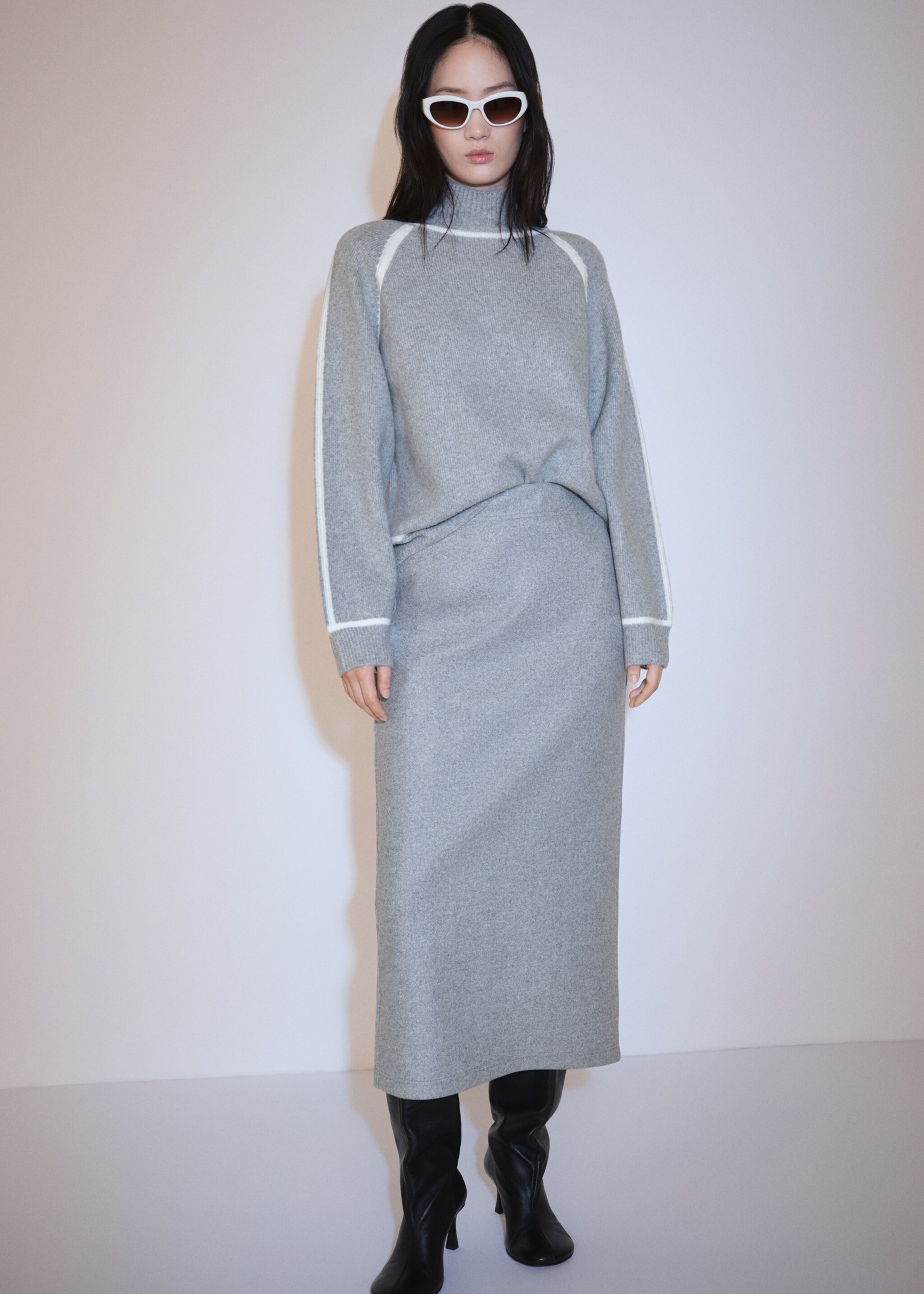 Sweatshirt midi brim - Details of the article 2, Grey. Ref: 77097685-00.