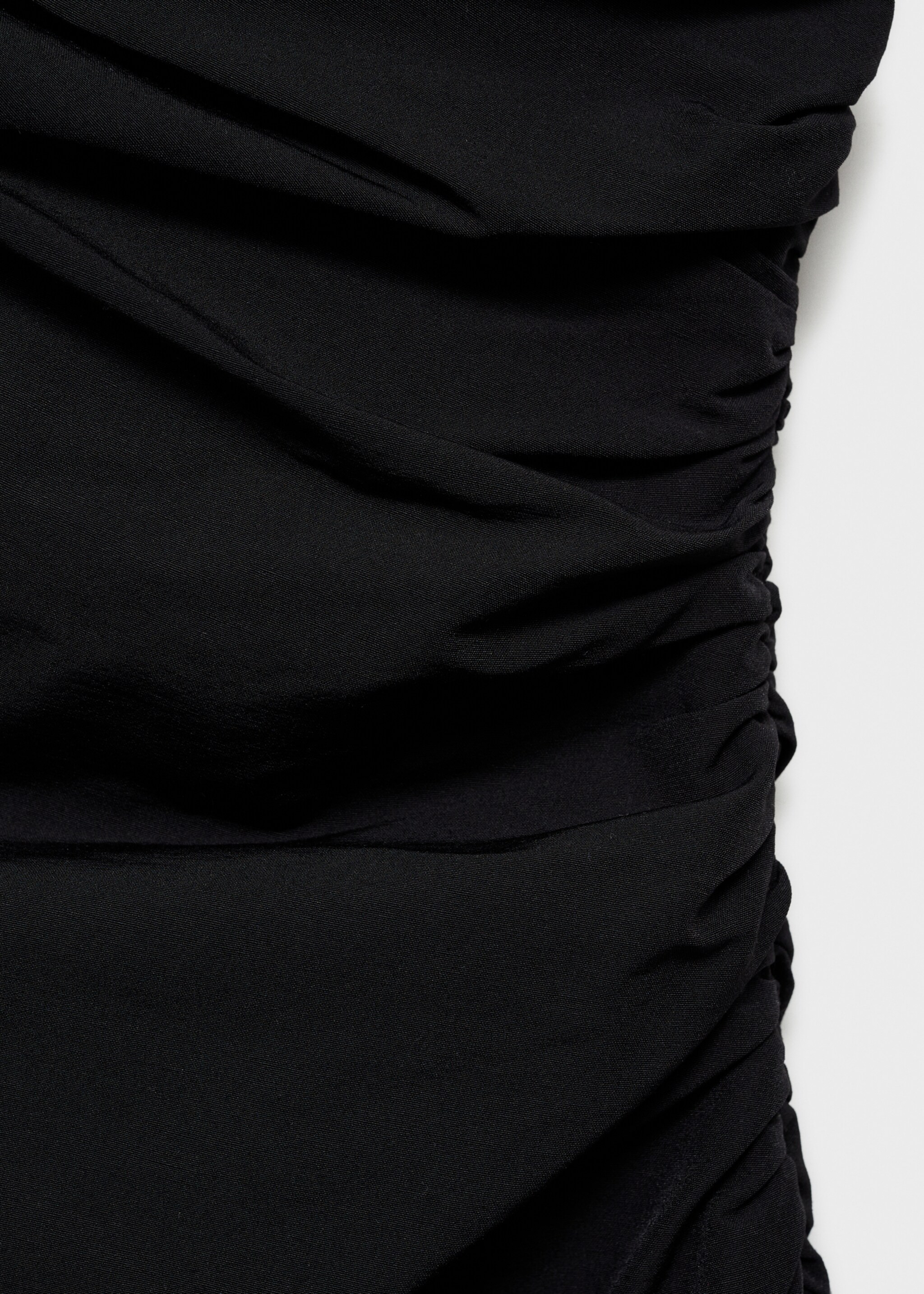 Asymmetrical dress with gathered details - Details of the article 0, Black. Ref: 77097689-00.