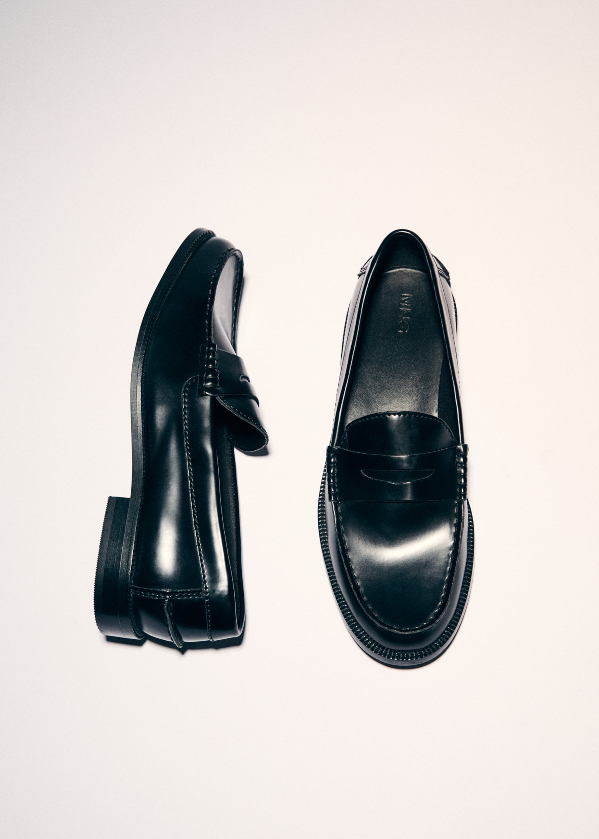 Classic loafers - Details of the article 9, Black. Ref: 77097698-00.