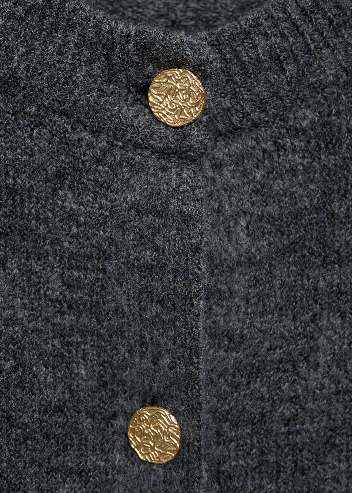 Úpletový kardigan se štrasovými knoflíky - Detail zboží 8