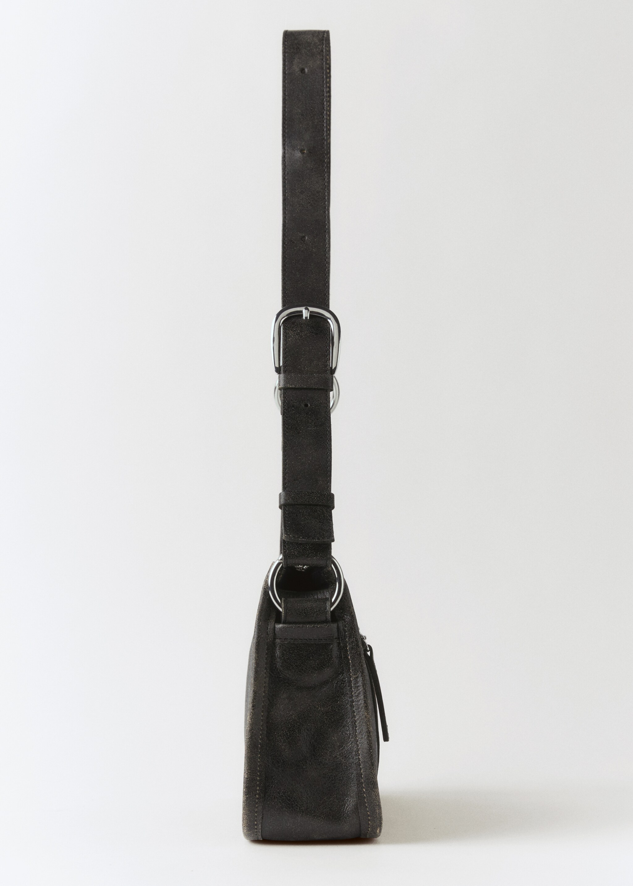 Carteira de pele com pormenores metálicos - Pormenor do artigo 1, Castanho. Ref: 77097704-00.