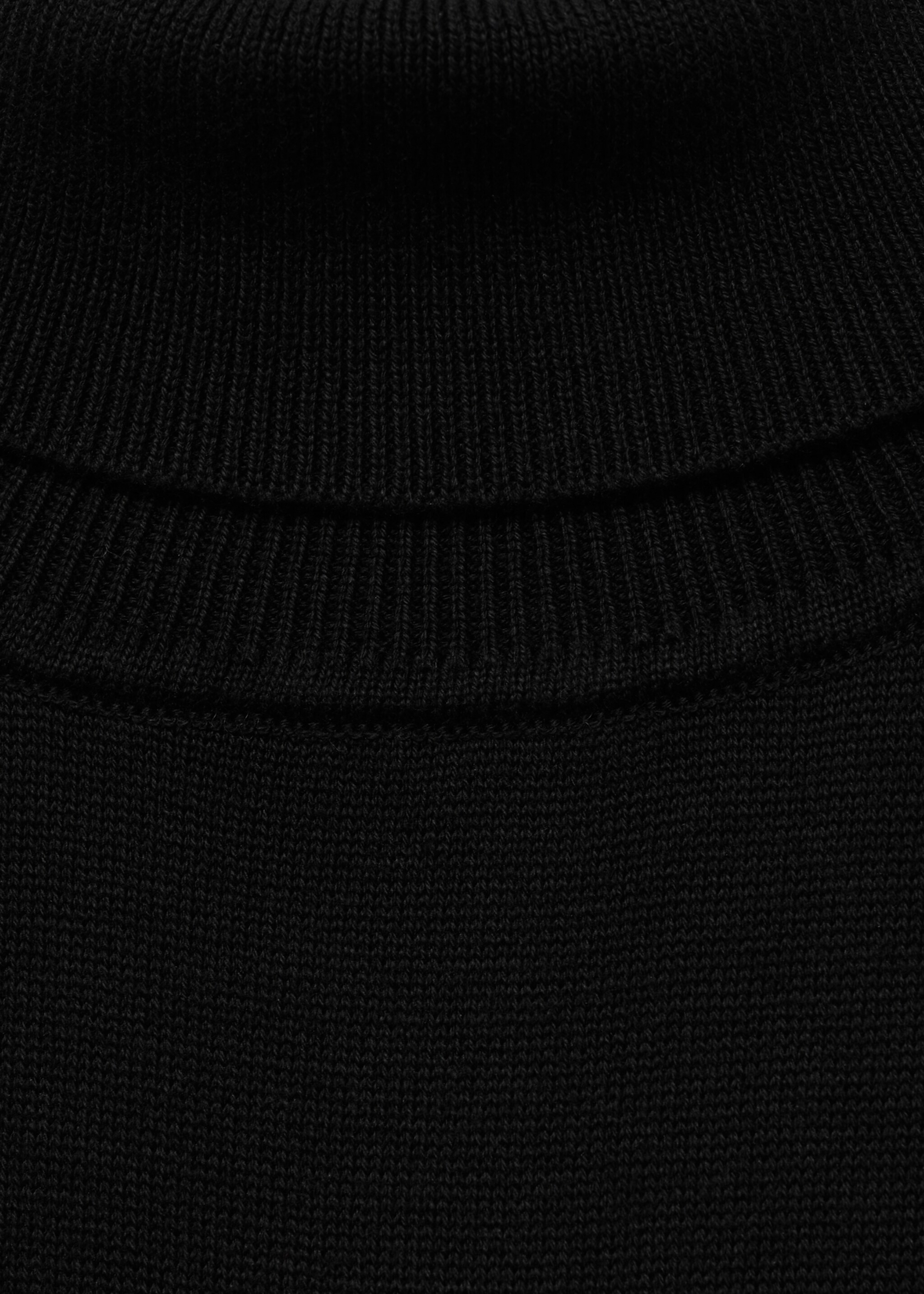 Jumpsuit mit Schulterklappen und Gürtel - Detail des Artikels 0, Schwarz. Ref: 77097718-00.