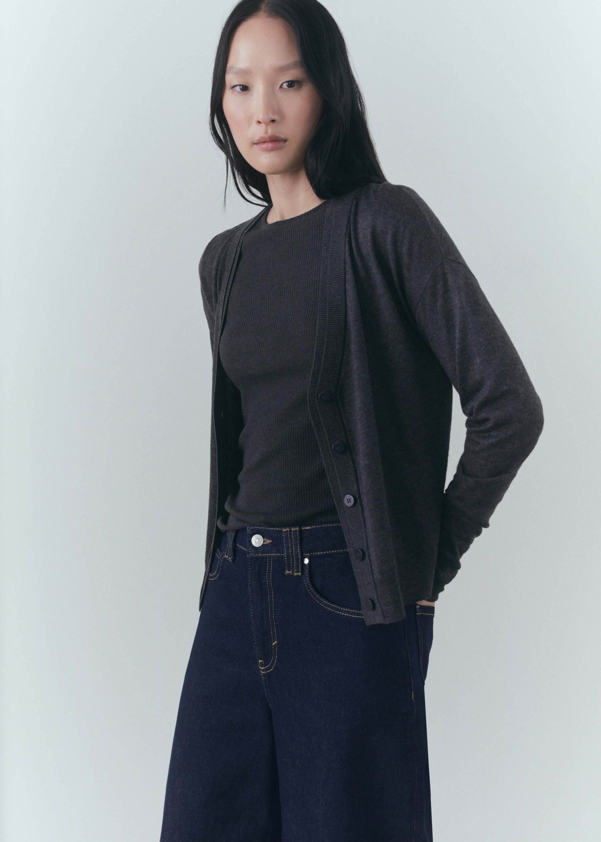 Rinse-Wash-Jeans-Bermudashorts - Detail des Artikels 1, Blau. Ref: 77097720-00.