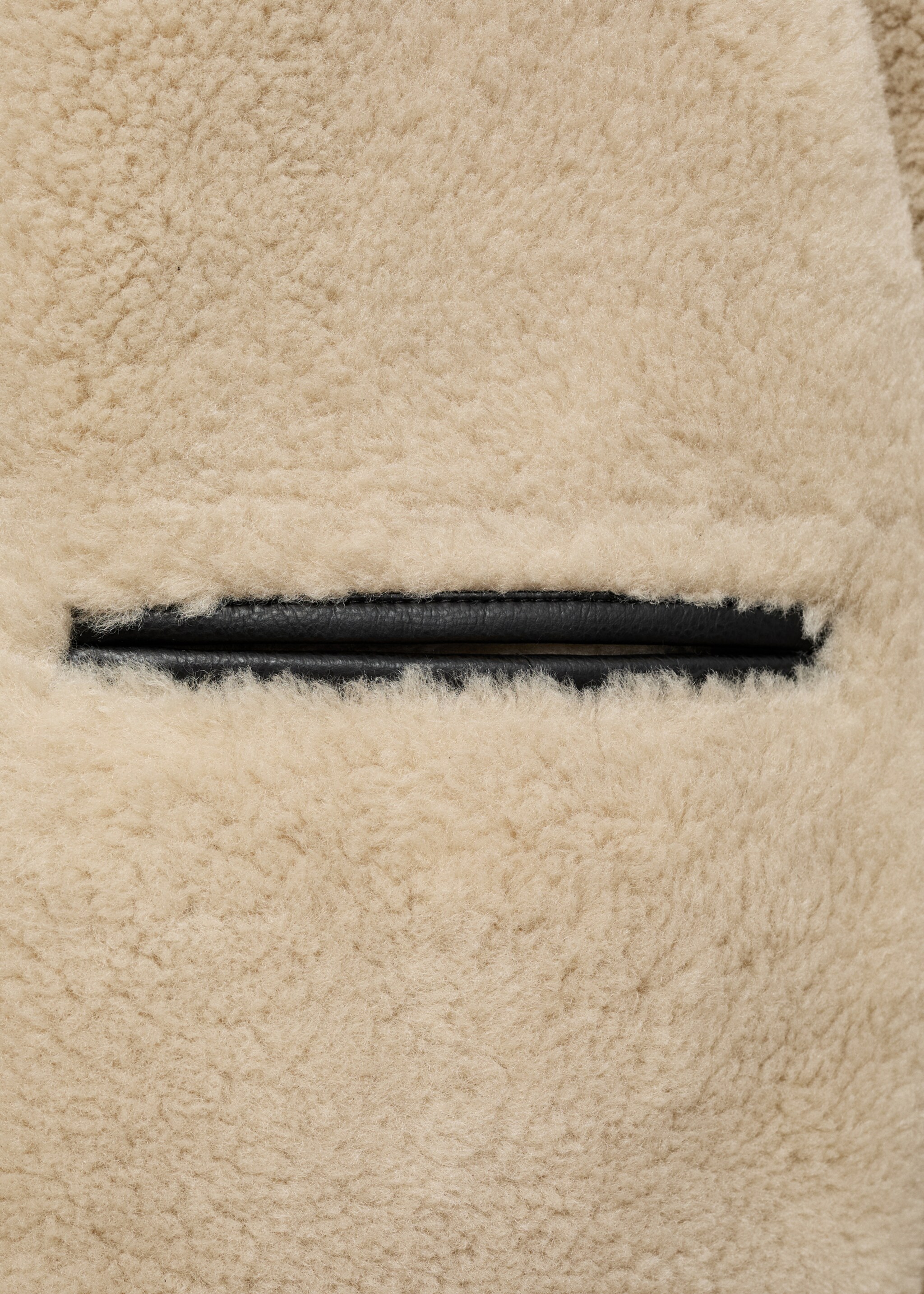 Fur-effect coat with appliqués - Details of the article 0, Ecru. Ref: 77097914-00.
