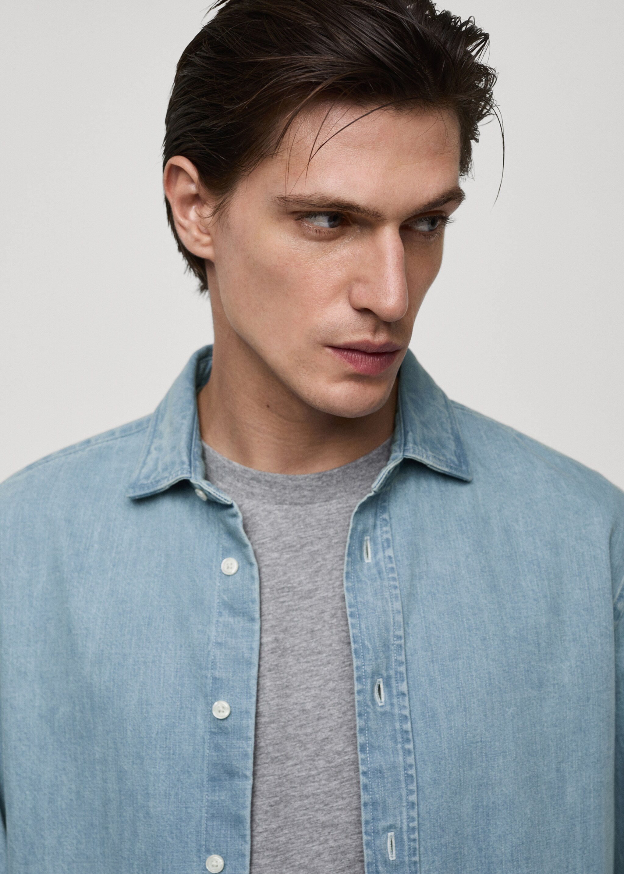 Regular fit denim shirt - Details of the article 1, Light Blue. Ref: 77097916-00.