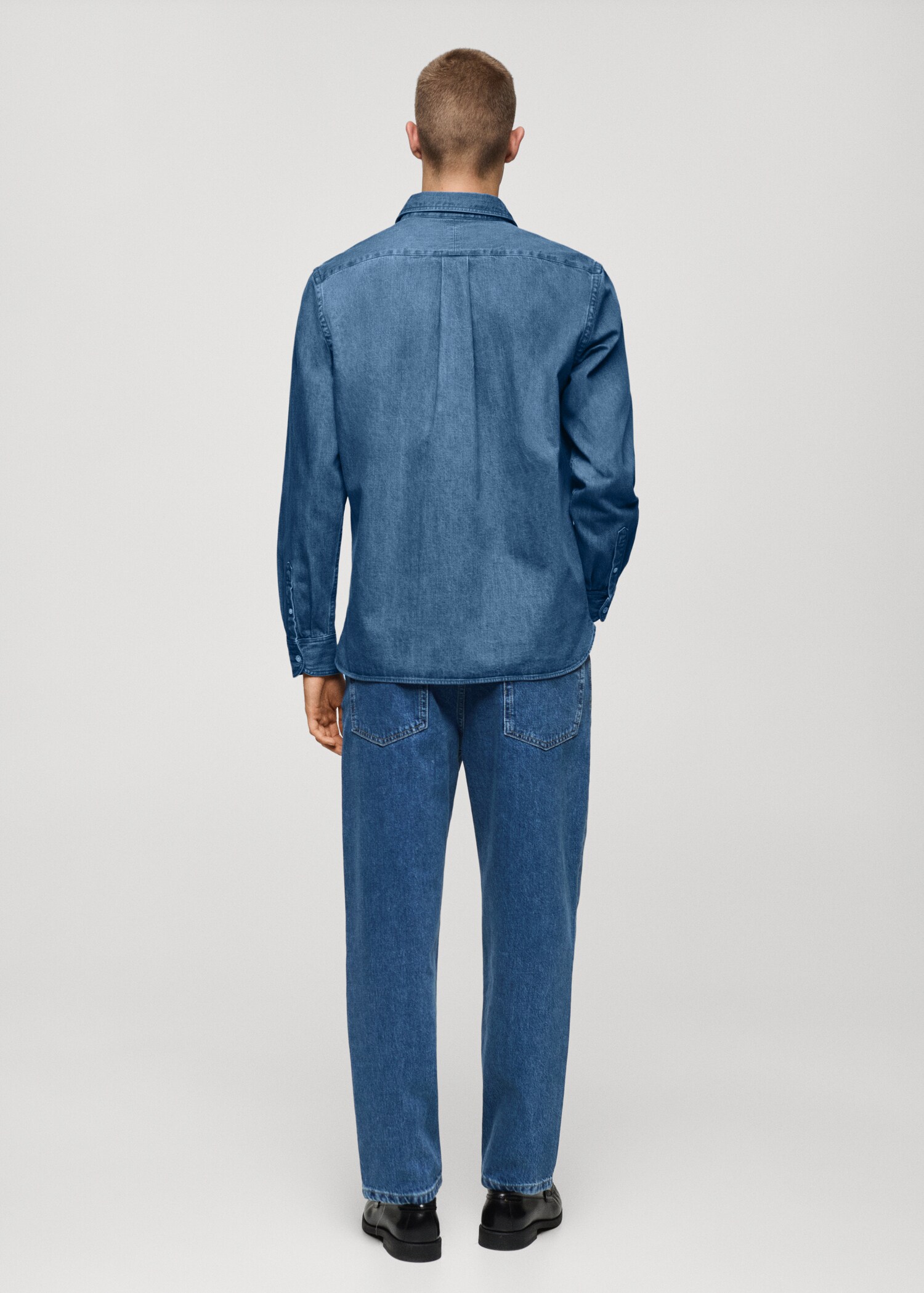 Regular fit denim shirt - Reverse of the article