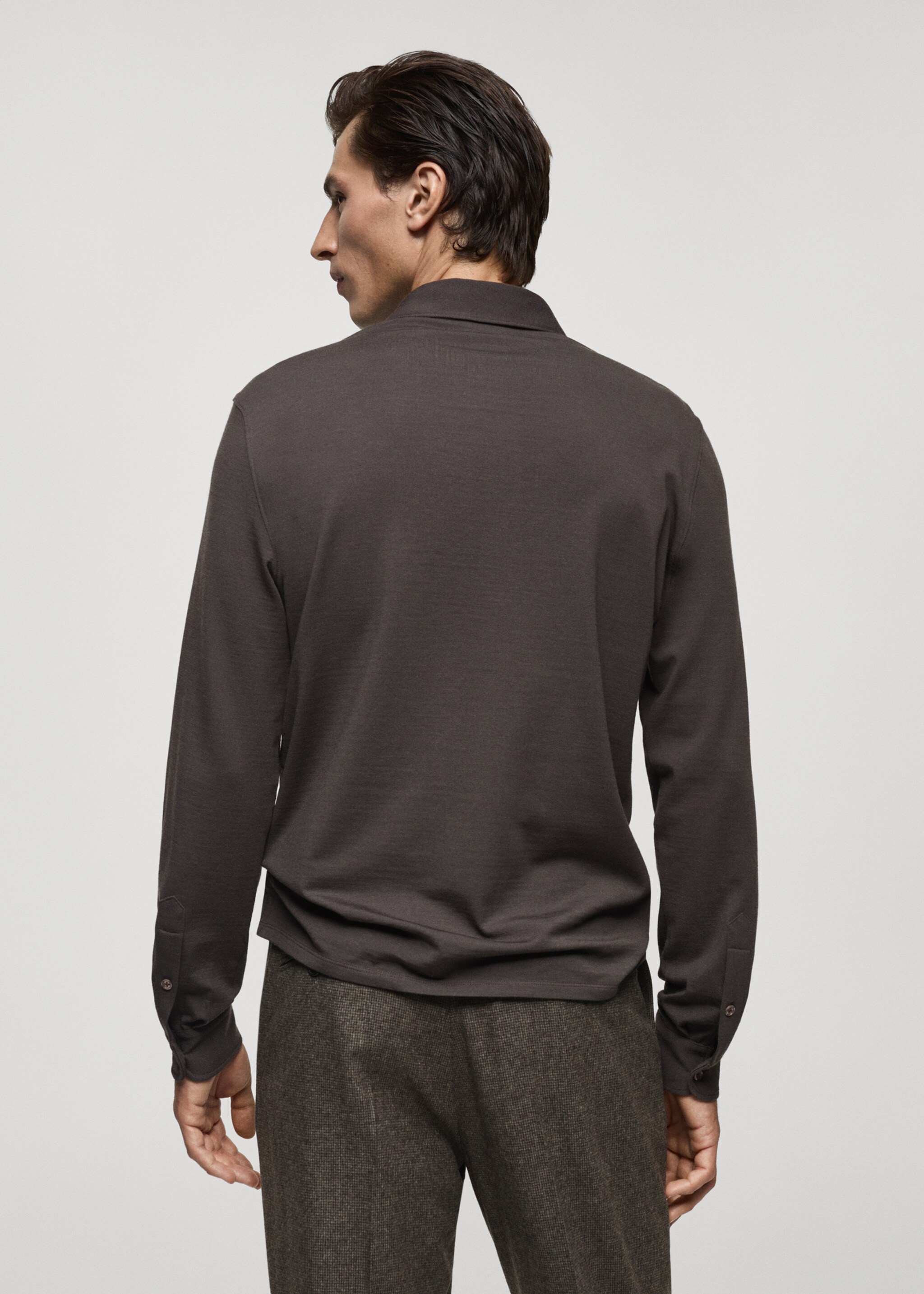 Regular fit fazonú gyapjú pólóing - A cikk hátulja, Barna. Ref: 77097920-00.