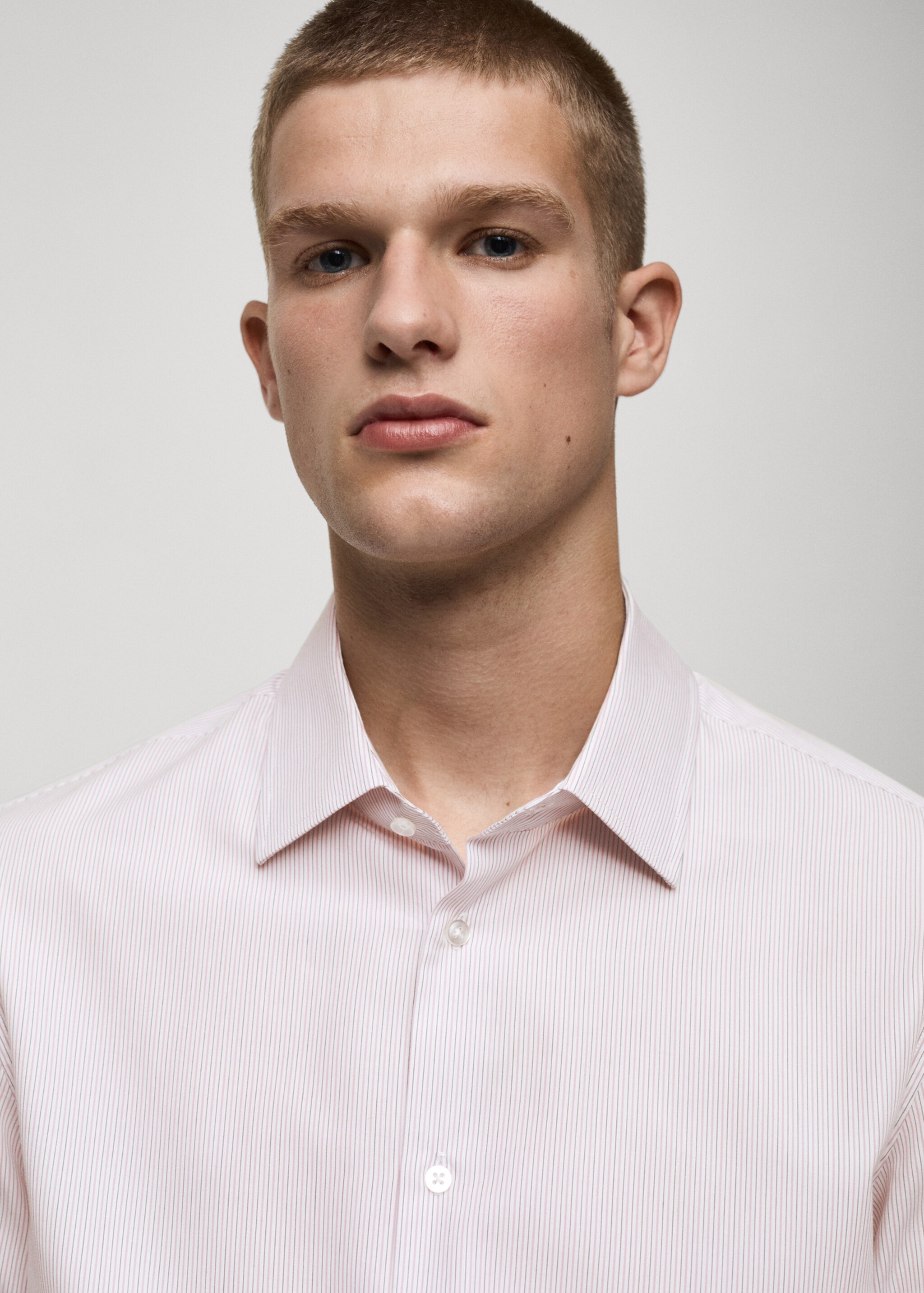 Camisa 100% cotó estampat ratlles - Detall de l'article 1, Rosa. Ref: 77097922-00.
