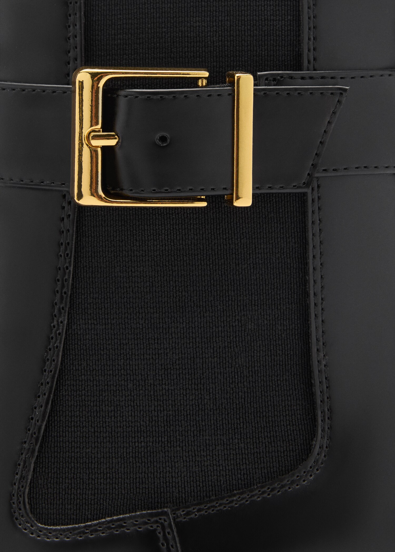 Ankle boots with elastic panel and buckle - Details of the article 3