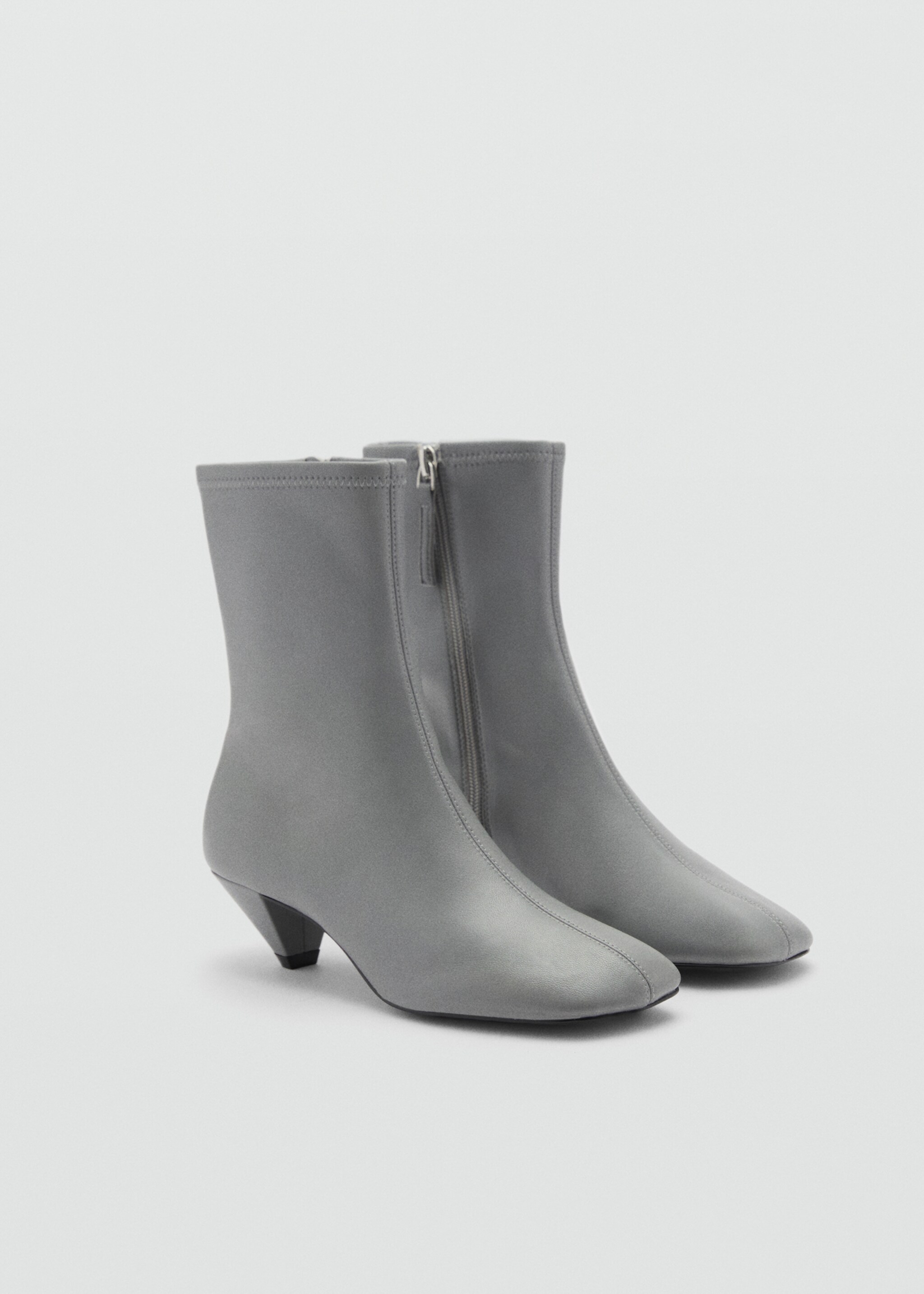 Botine din piele cu vârf pătrat - Plan mediu, Gri. Ref: 77097929-00.