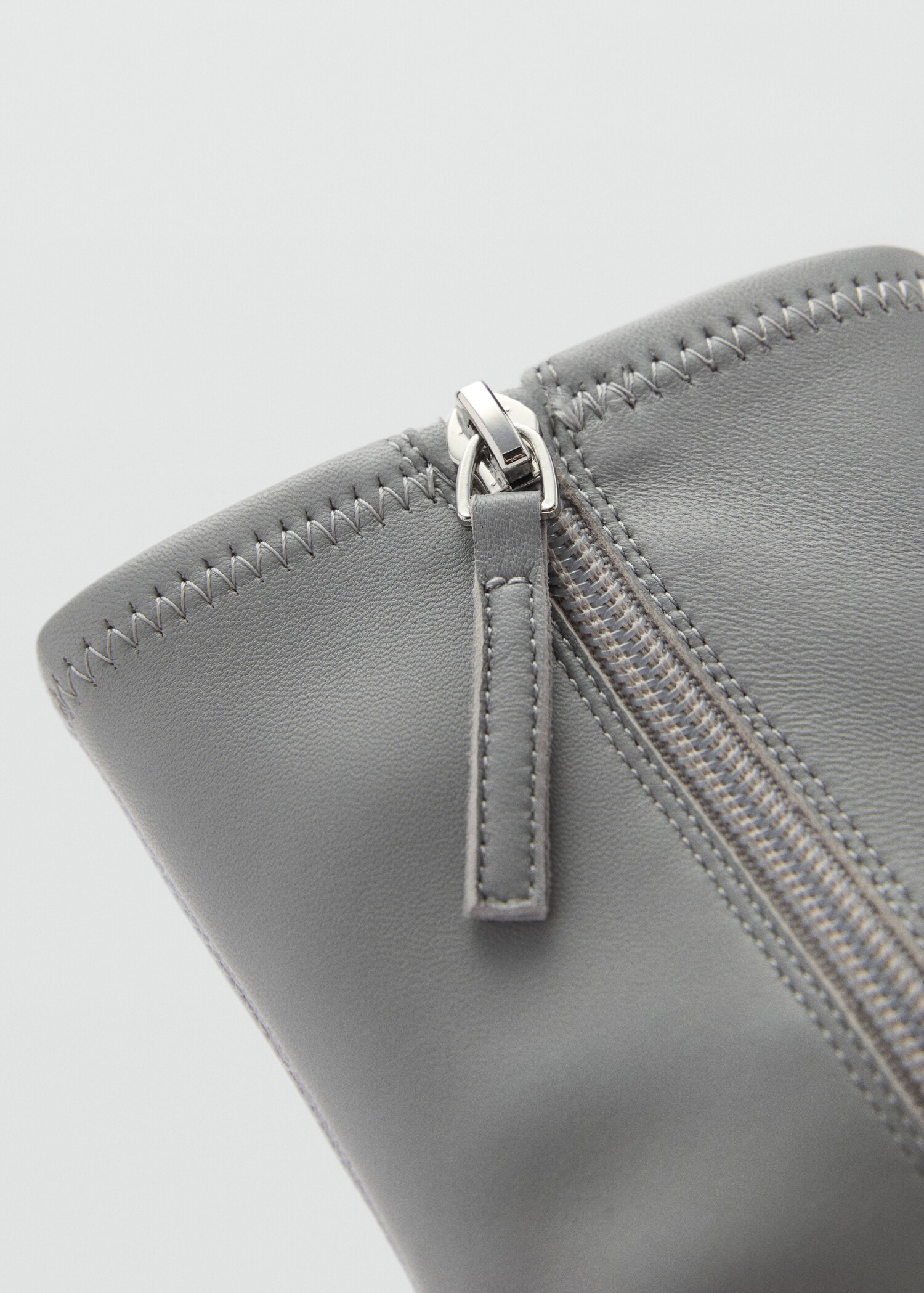 Squared toe leather ankle boots - Details of the article 3