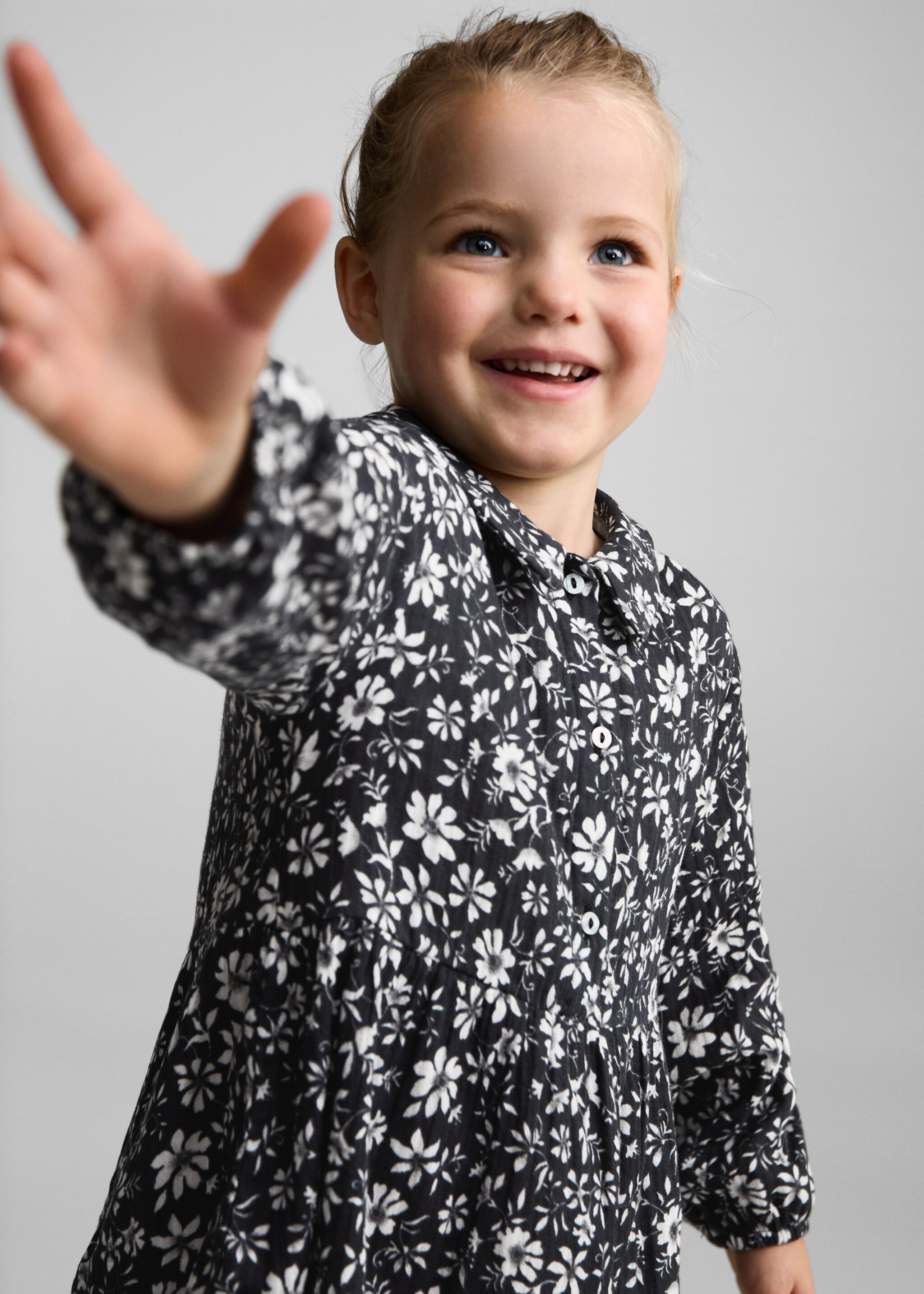 Vestito stile camicione floreale - Piano medio