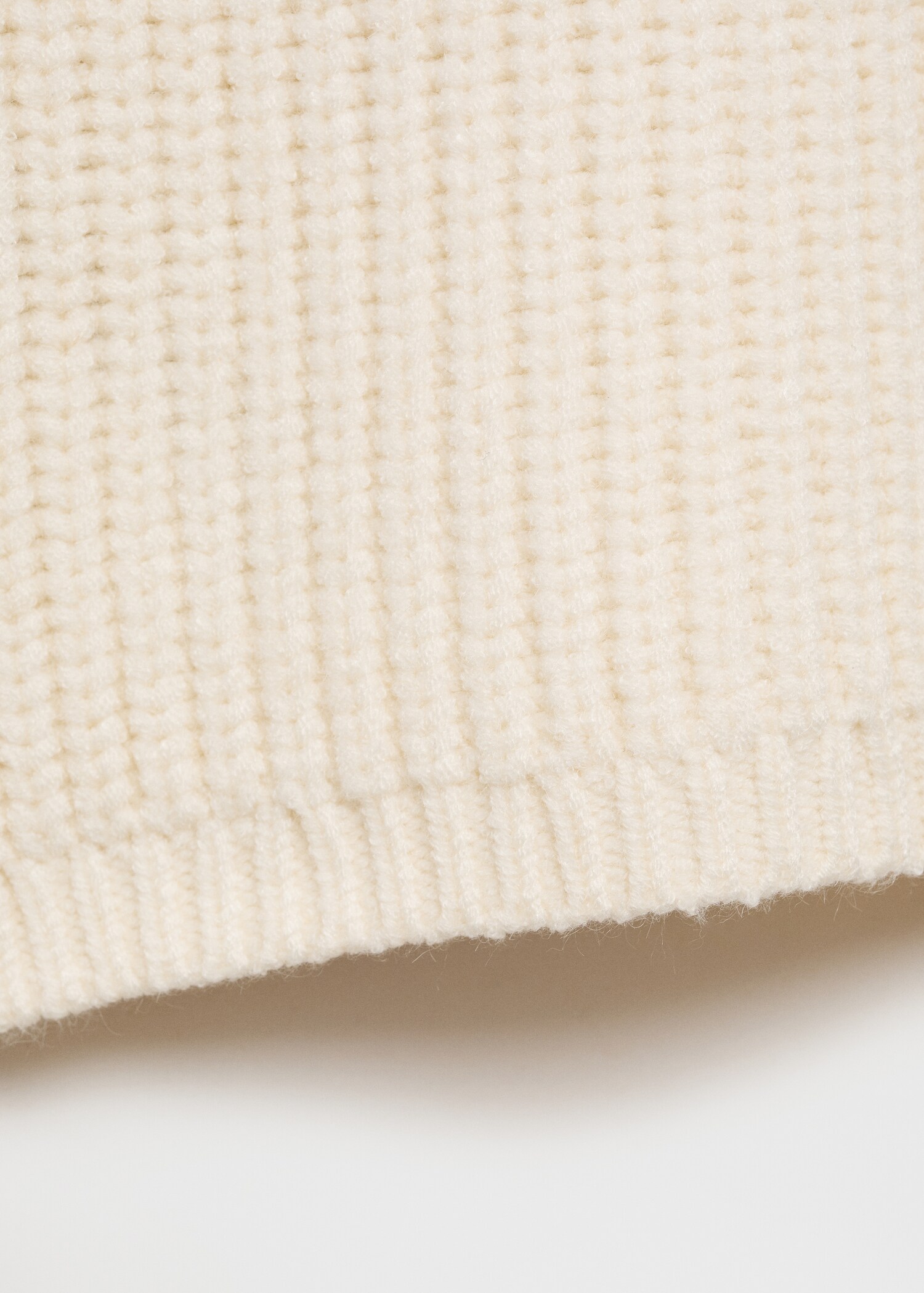 Perkins-neck knitted waistcoat - Details of the article 0