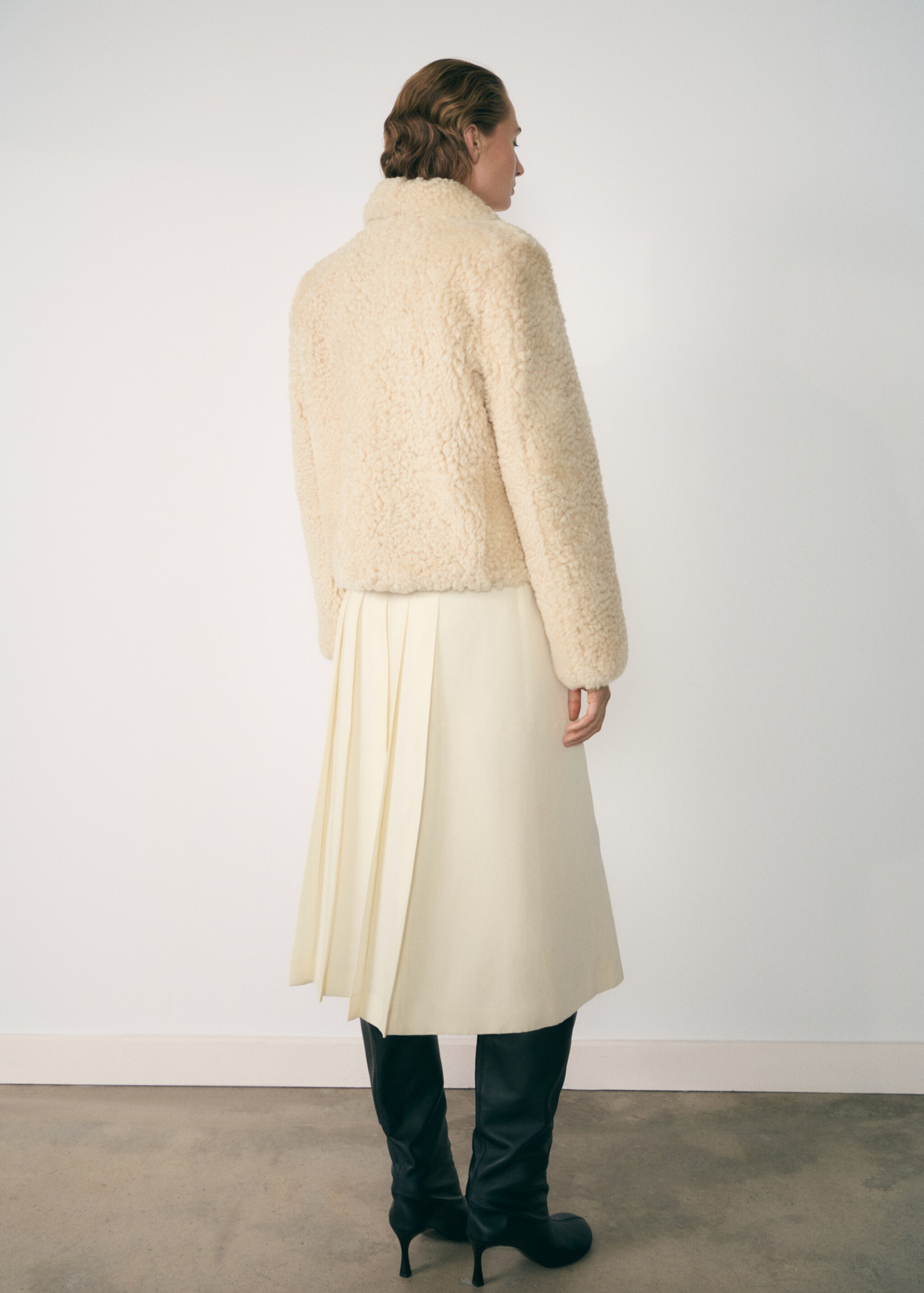 Shearling leather coat - Reverse of the article, Ecru. Ref: 77097936-00.