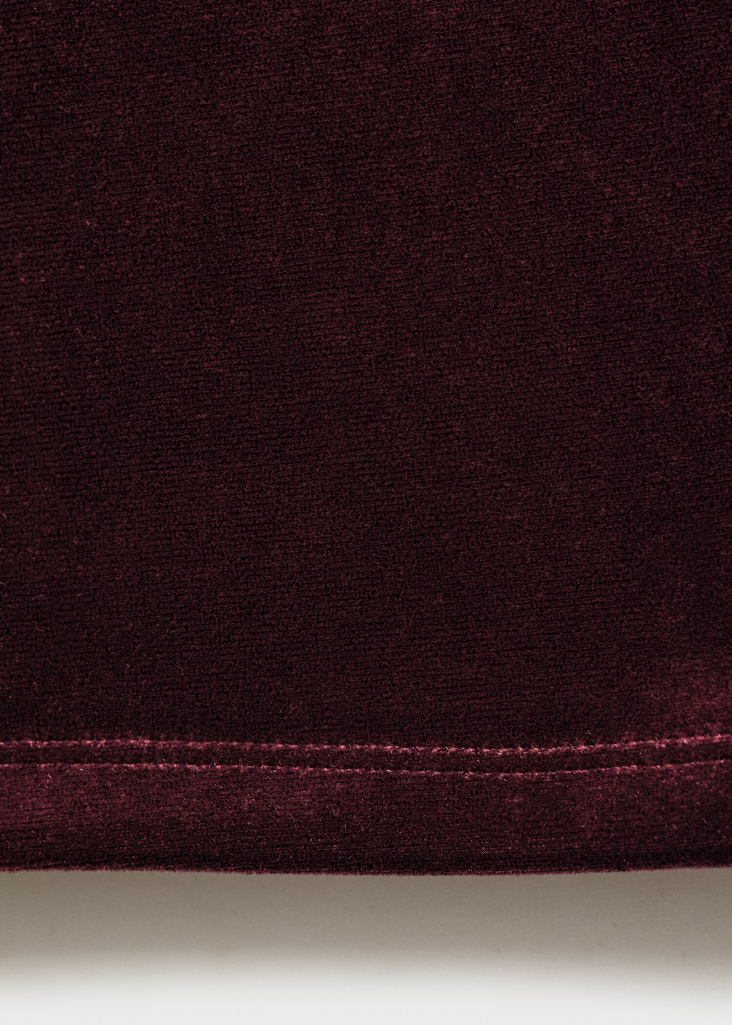 Asymmetric velvet top - Details of the article 8