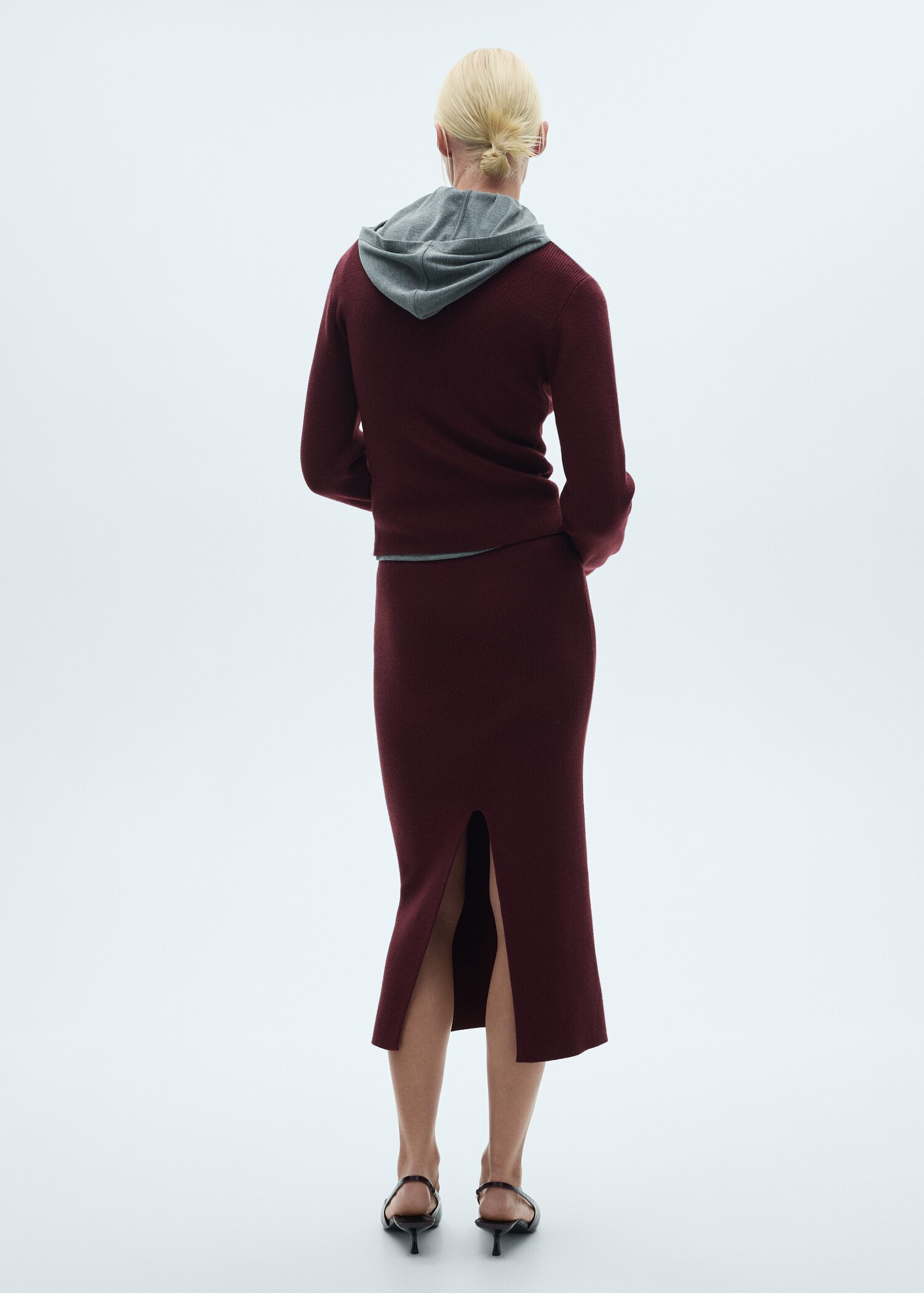 Ribbed midi skirt - Reverse of the article