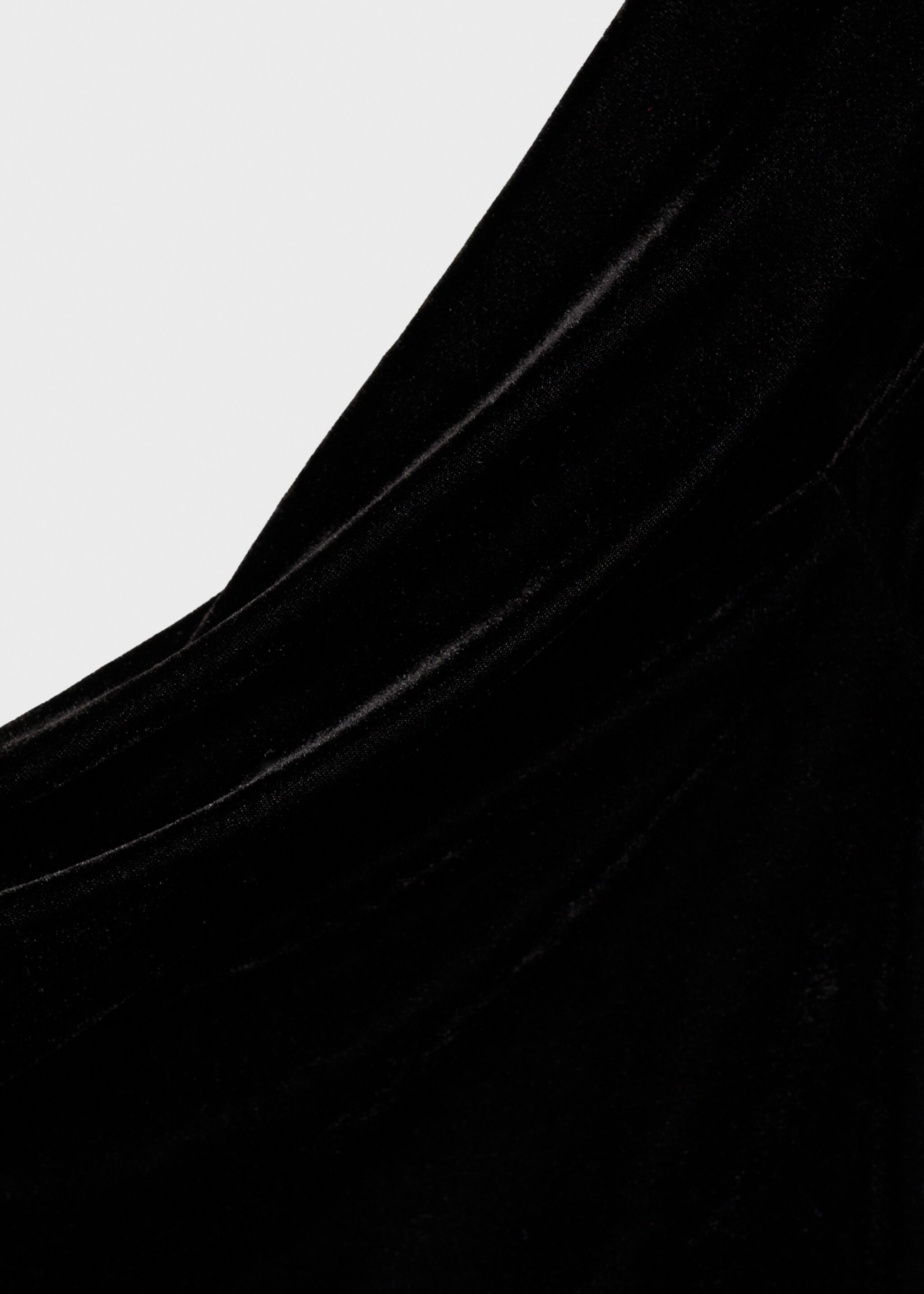Asymmetrischer Samt-Body - Detail des Artikels 8, Schwarz. Ref: 77099060-00.