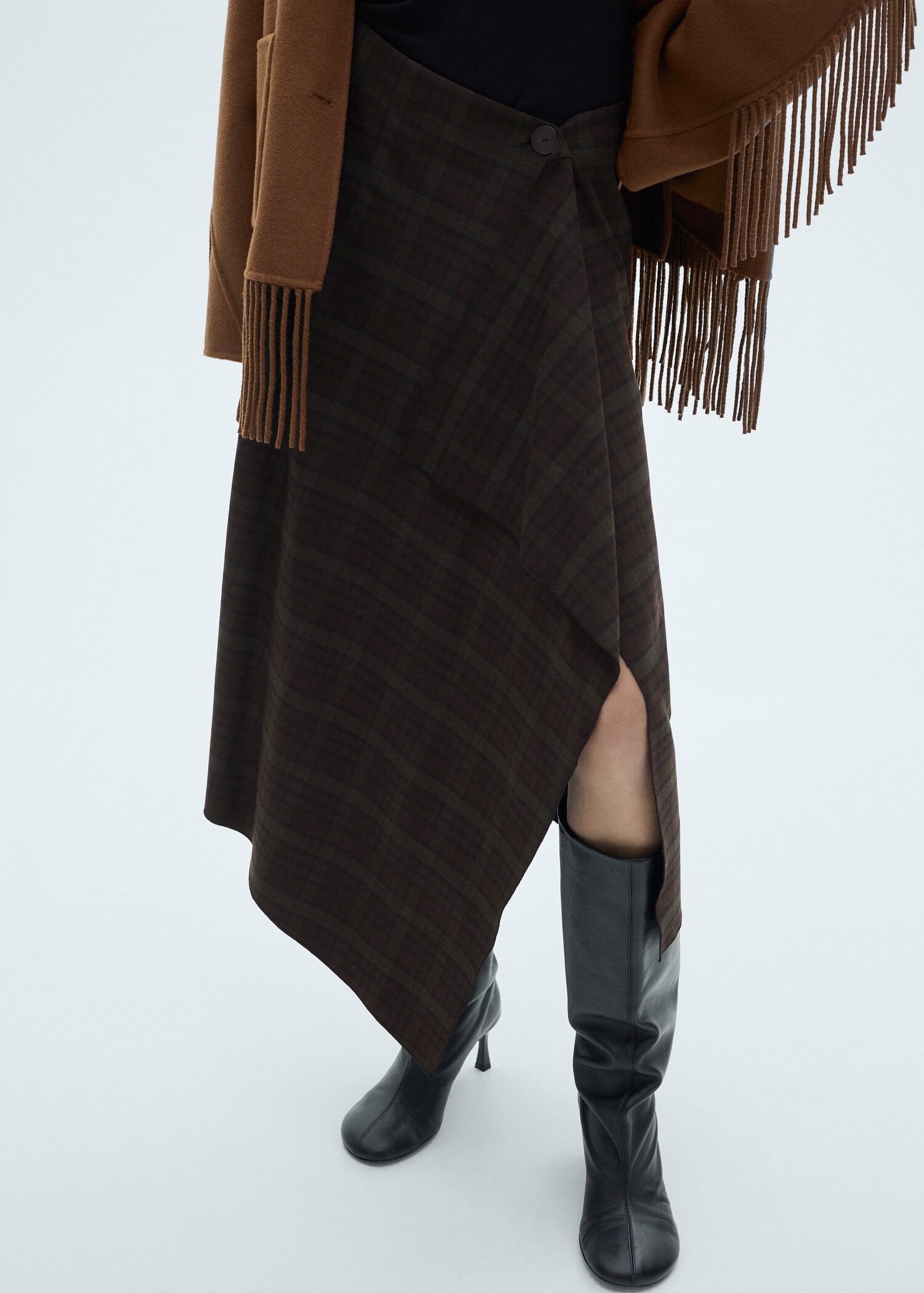 Falda asimétrica cuadros - Plano medio