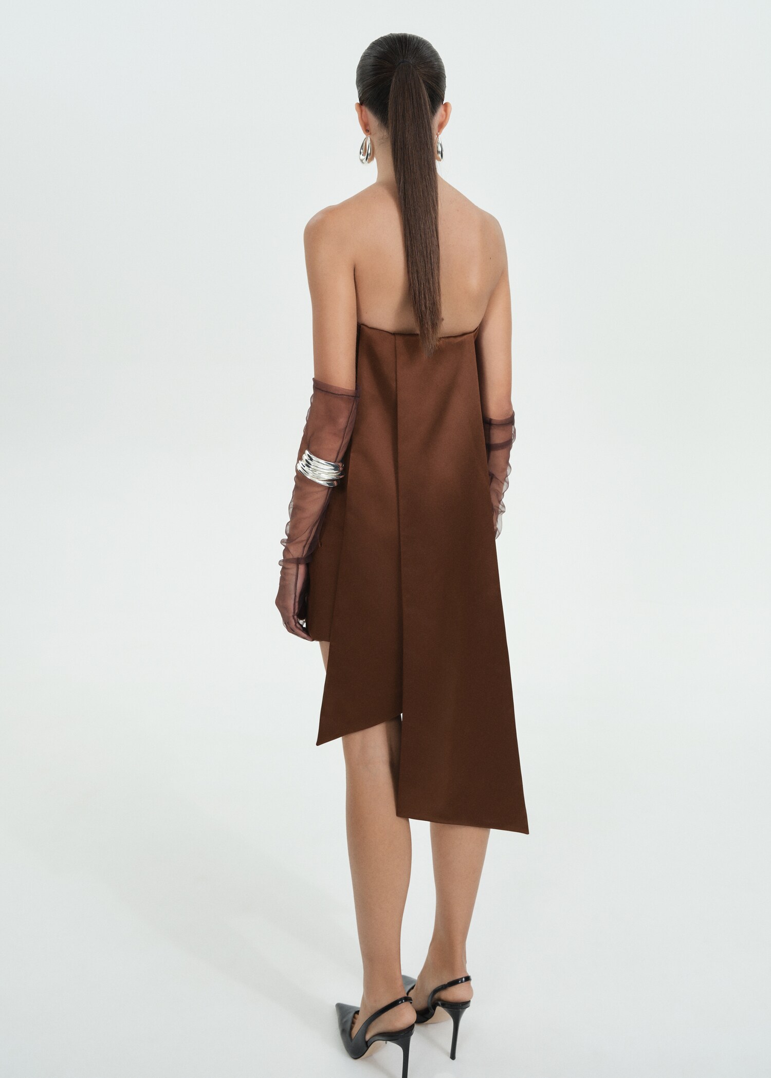 Vestido corto satinado palabra de honor - Reverso del artículo