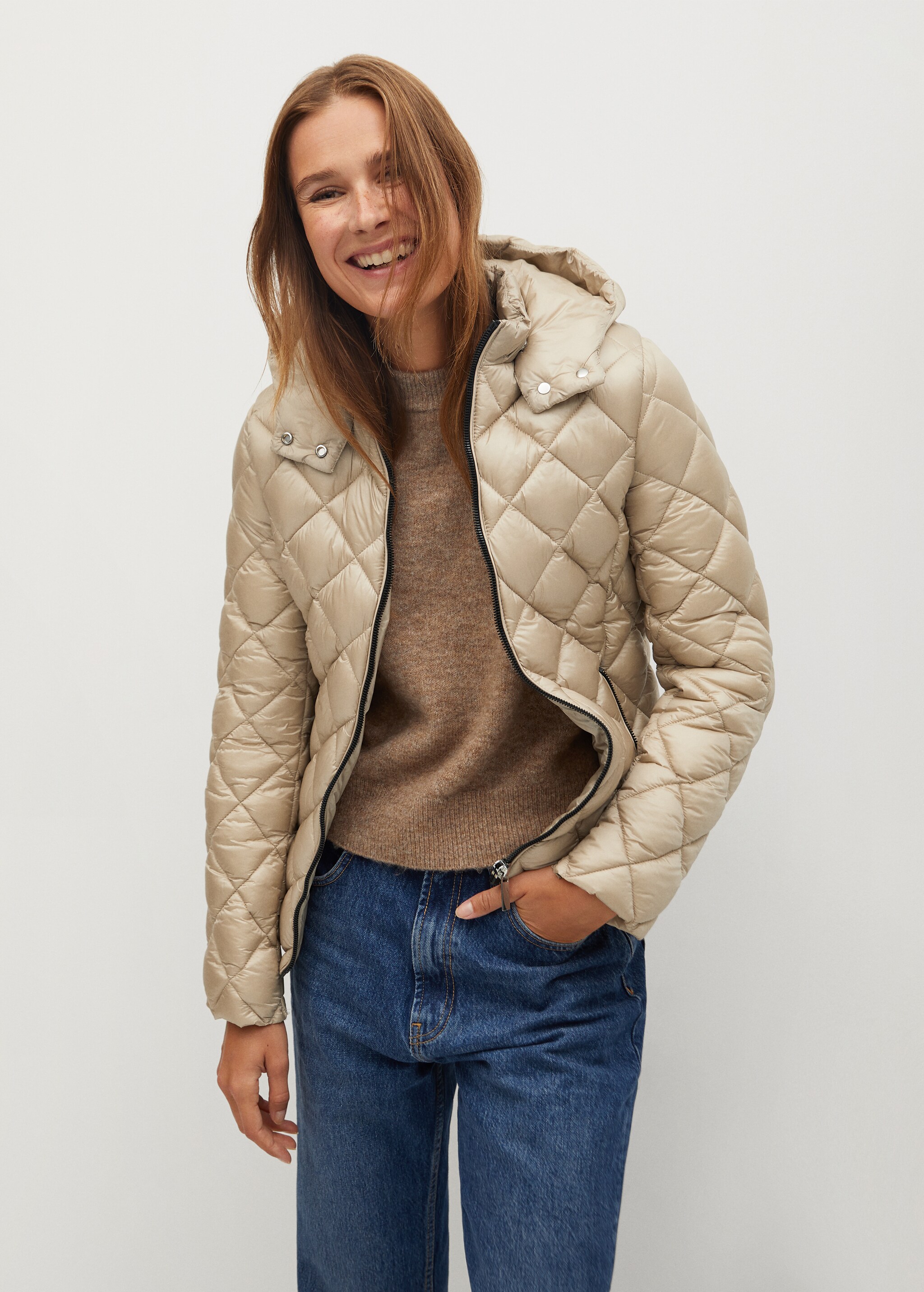 Anorak acolchado capucha - Plano medio