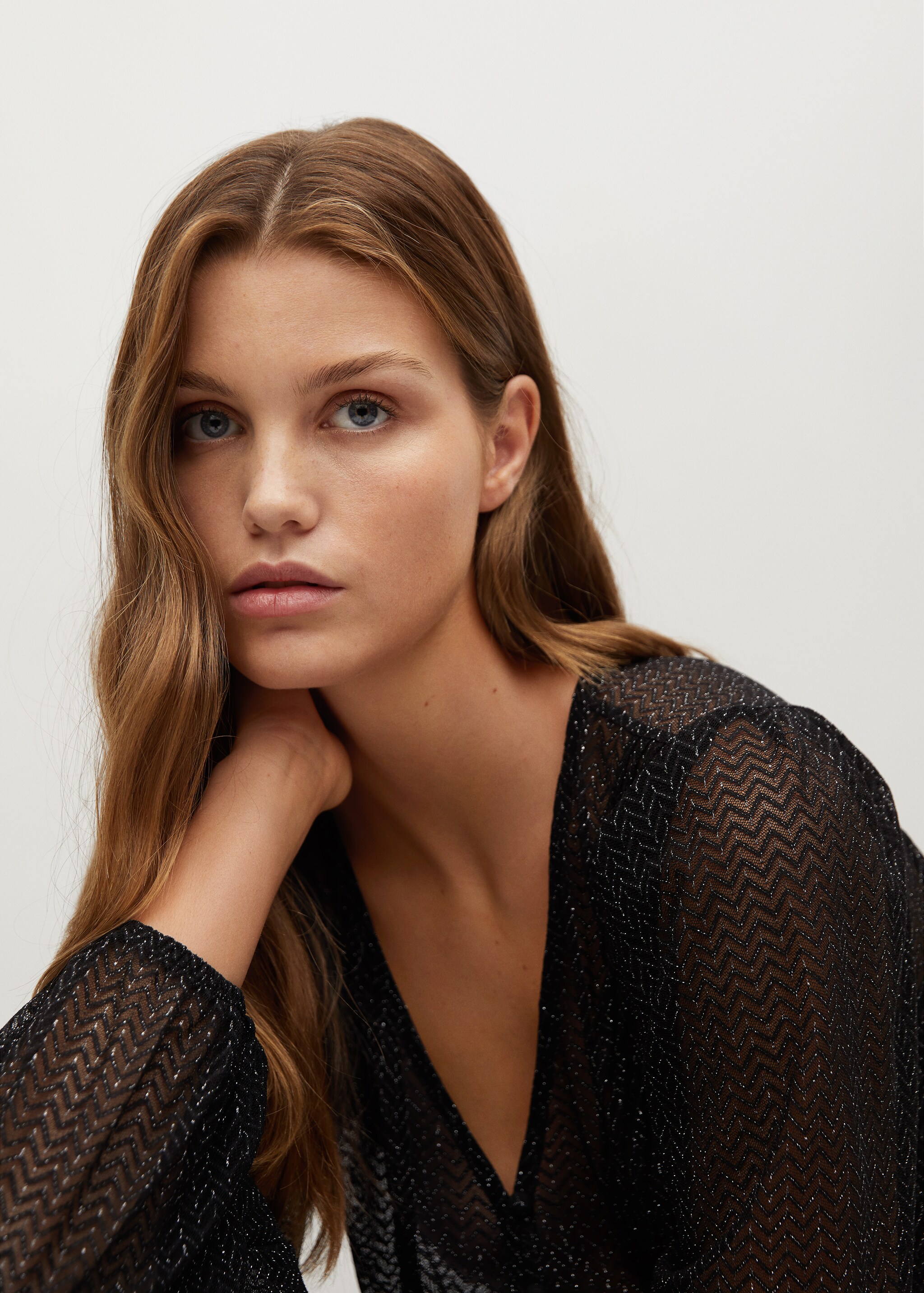 Glossed-effect appliqué blouse - Details of the article 2
