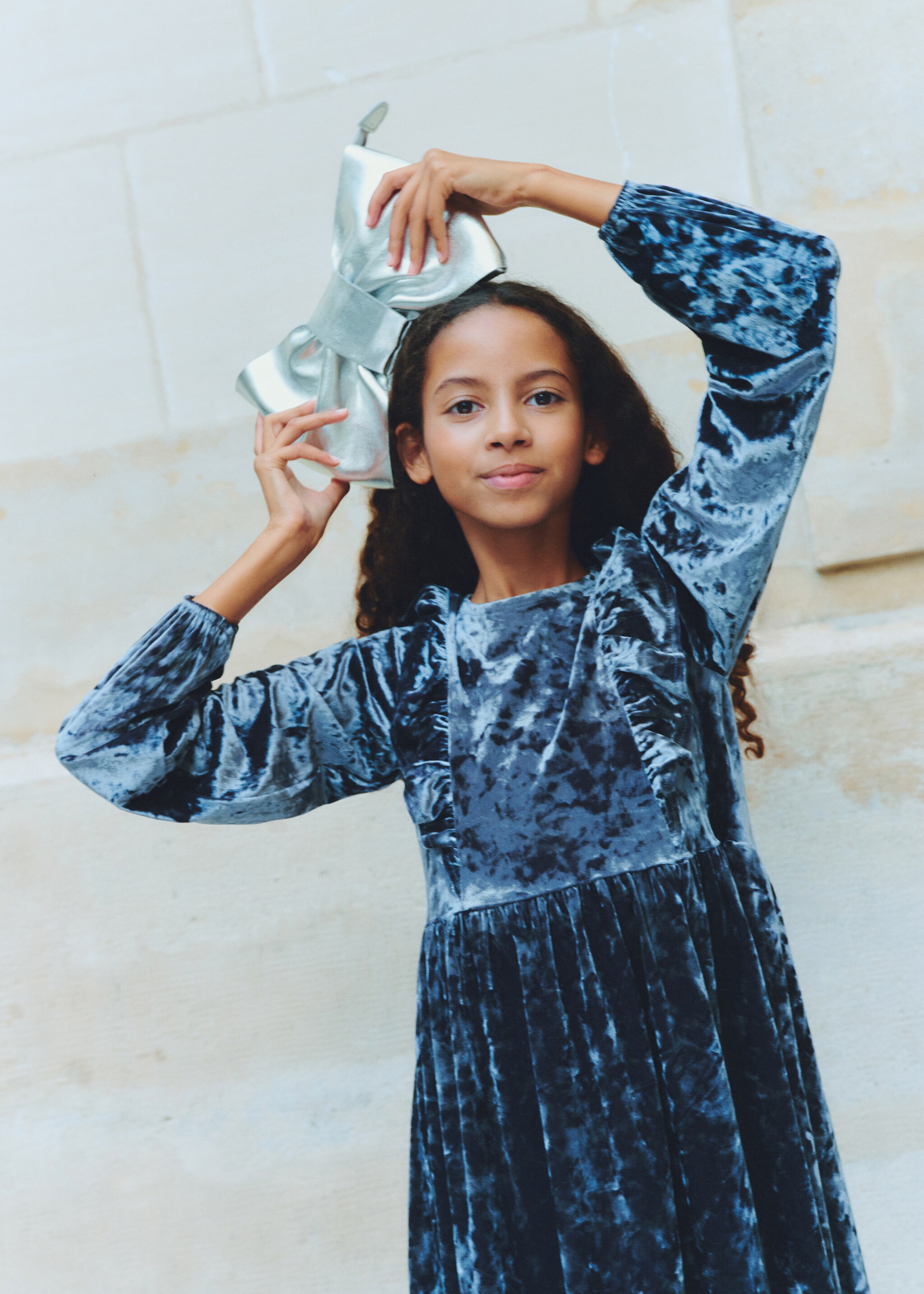 Ruffled velvet dress - Details of the article 5, Blue. Ref: 77099231-00.