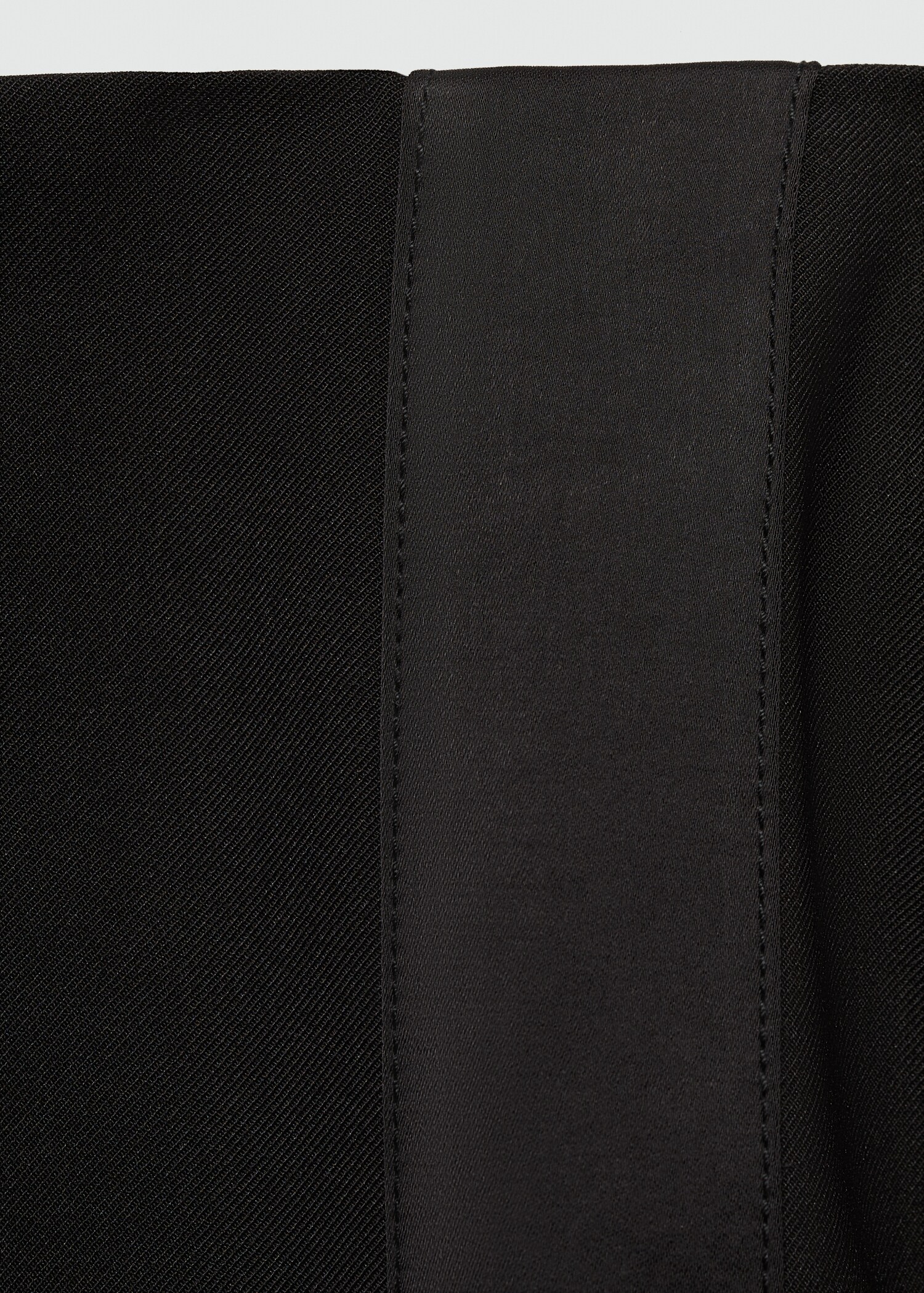 Gerade Shorts mit hoher Taille - Detail des Artikels 0