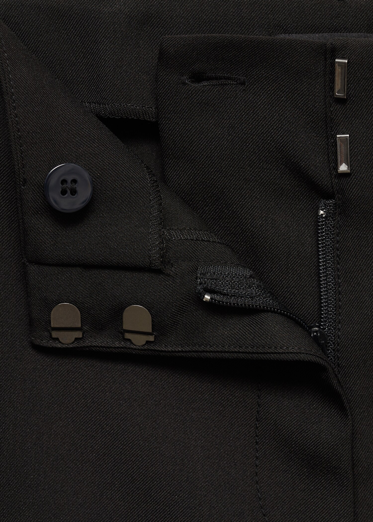 Gerade Shorts mit hoher Taille - Detail des Artikels 8