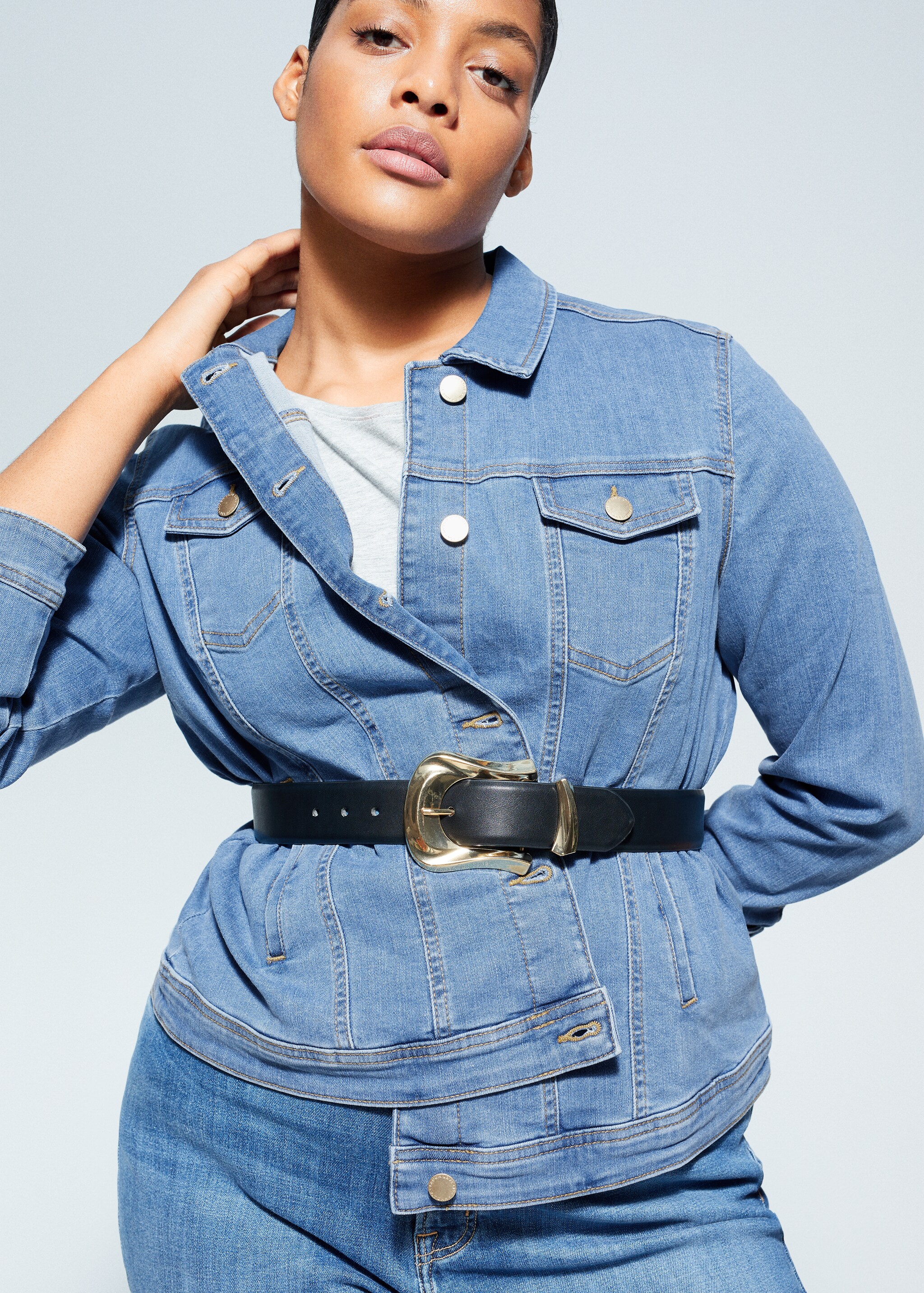 Cazadora denim lavado medio - Detalle del artículo 4