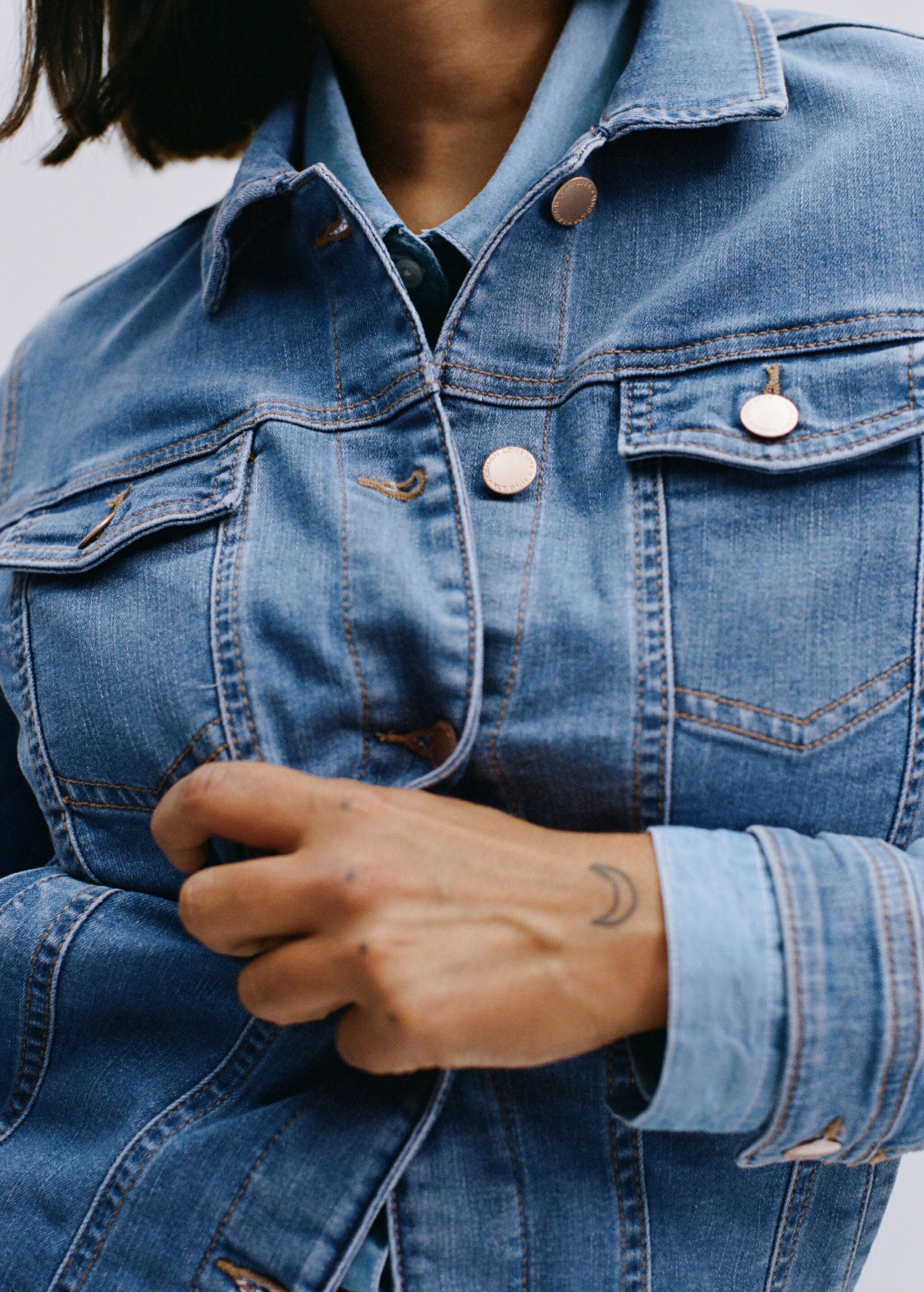 Cazadora denim lavado medio - Detalle del artículo 6