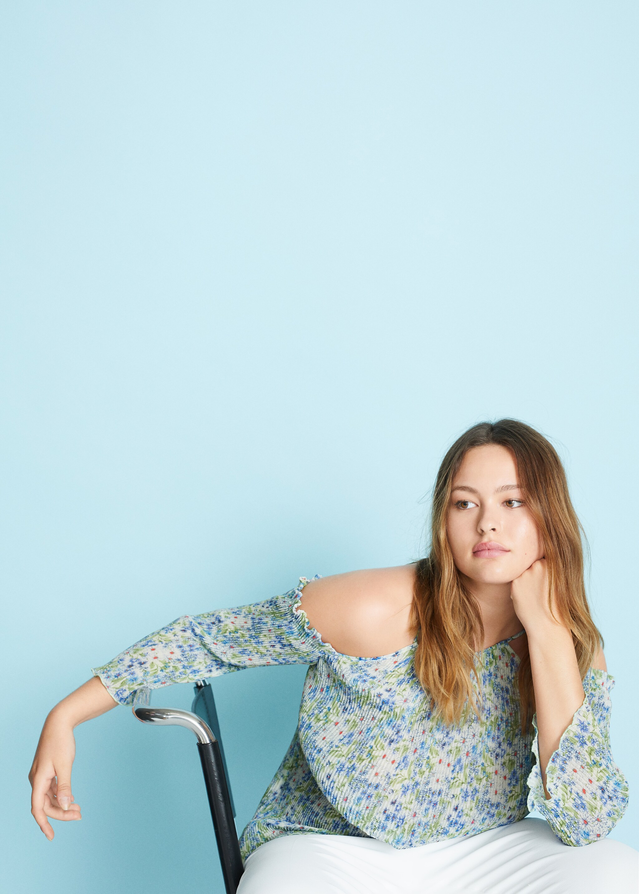 Blusa off-shoulder plisada - Detalle del artículo 2