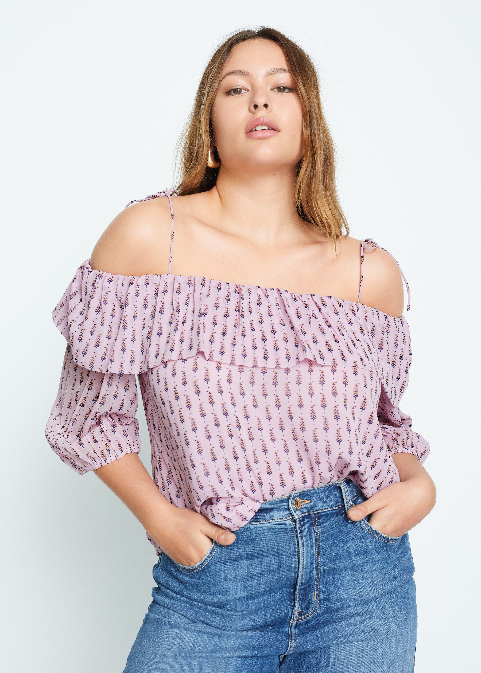 Blusa off-shoulder estampada - Plano medio