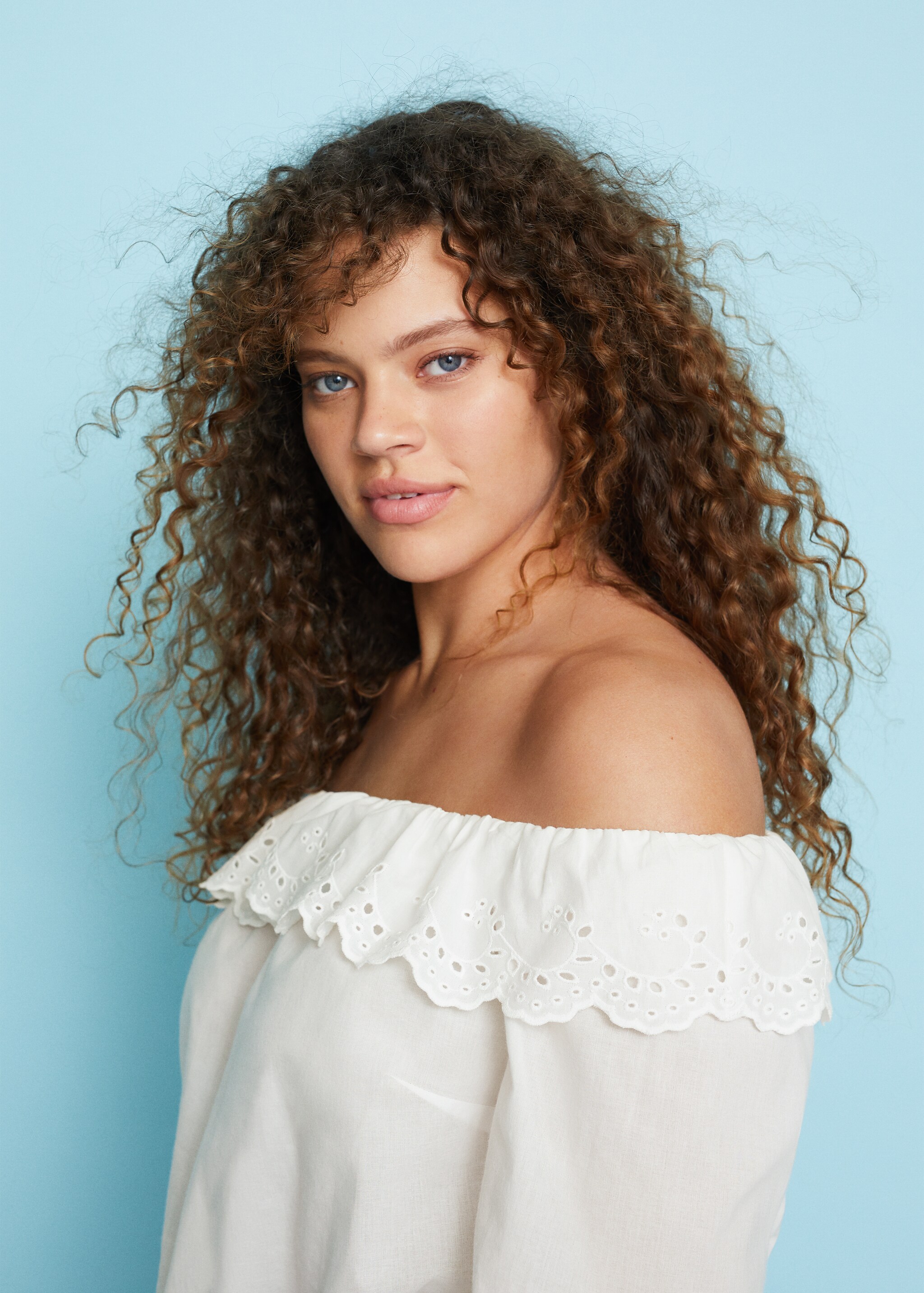 Blusa off-shoulder calada - Detalle del artículo 2