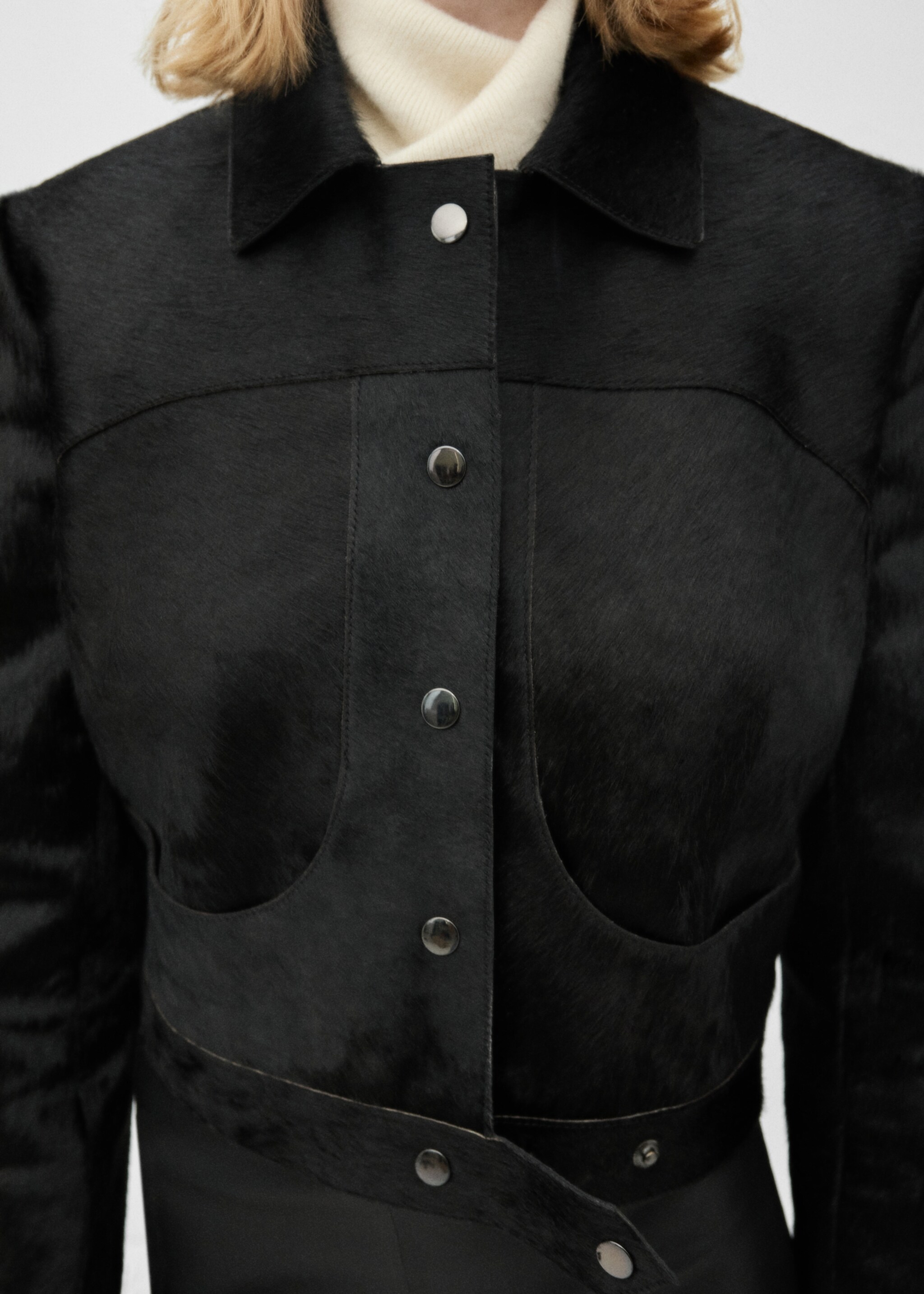 Fur leather jacket - Details of the article 2, Black. Ref: 77956356-00.
