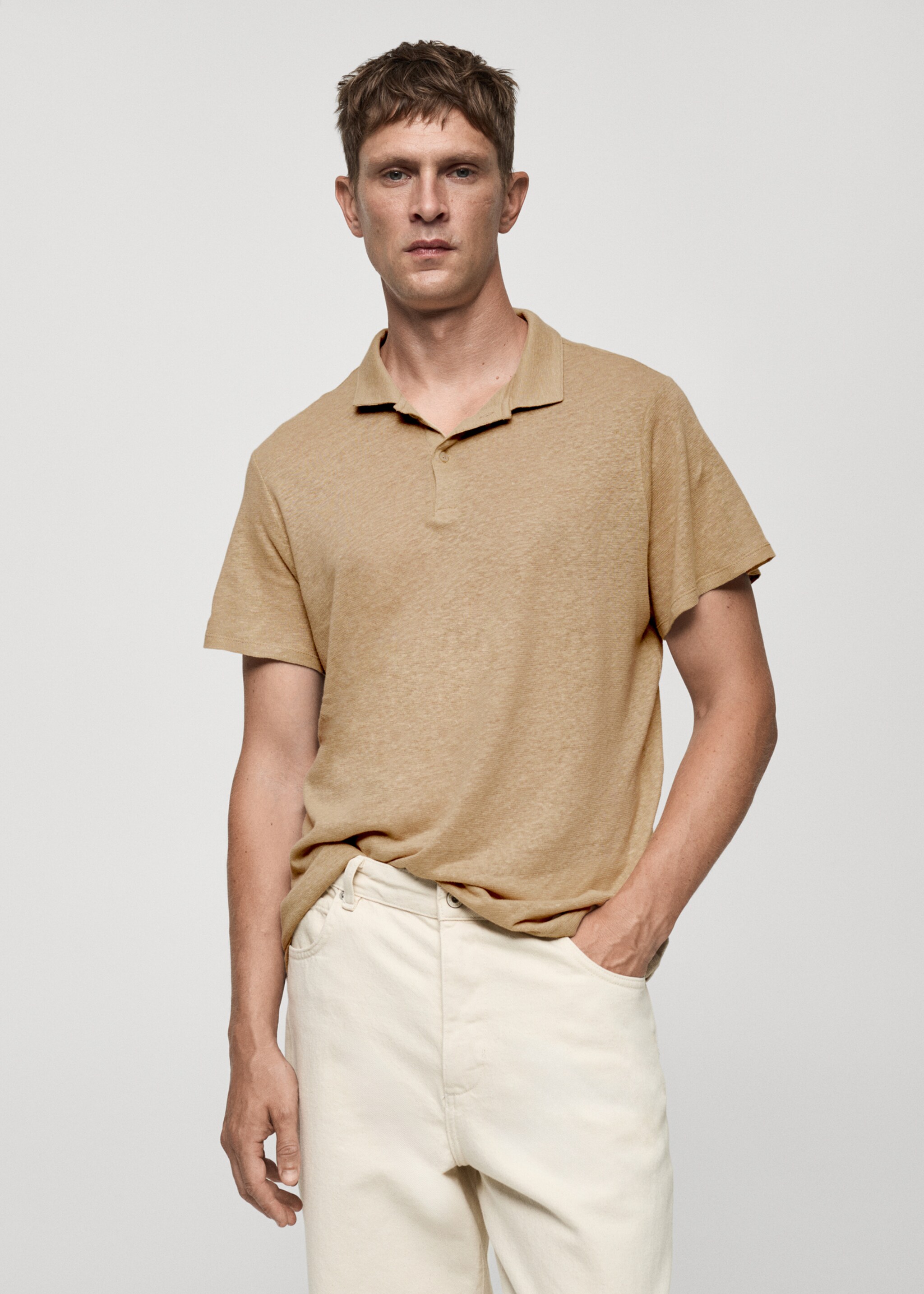 Slim Fit-Poloshirt aus 100 % Leinen - Mittlere Ansicht