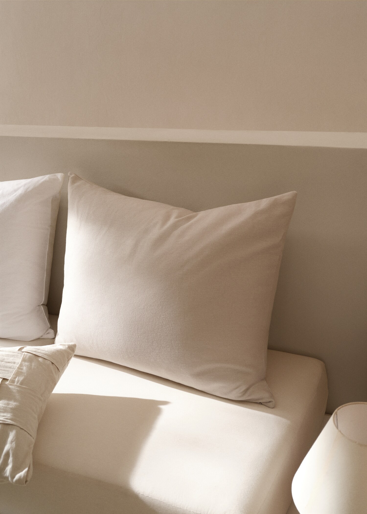 Cotton textured cushion cover 70x90cm - General plane