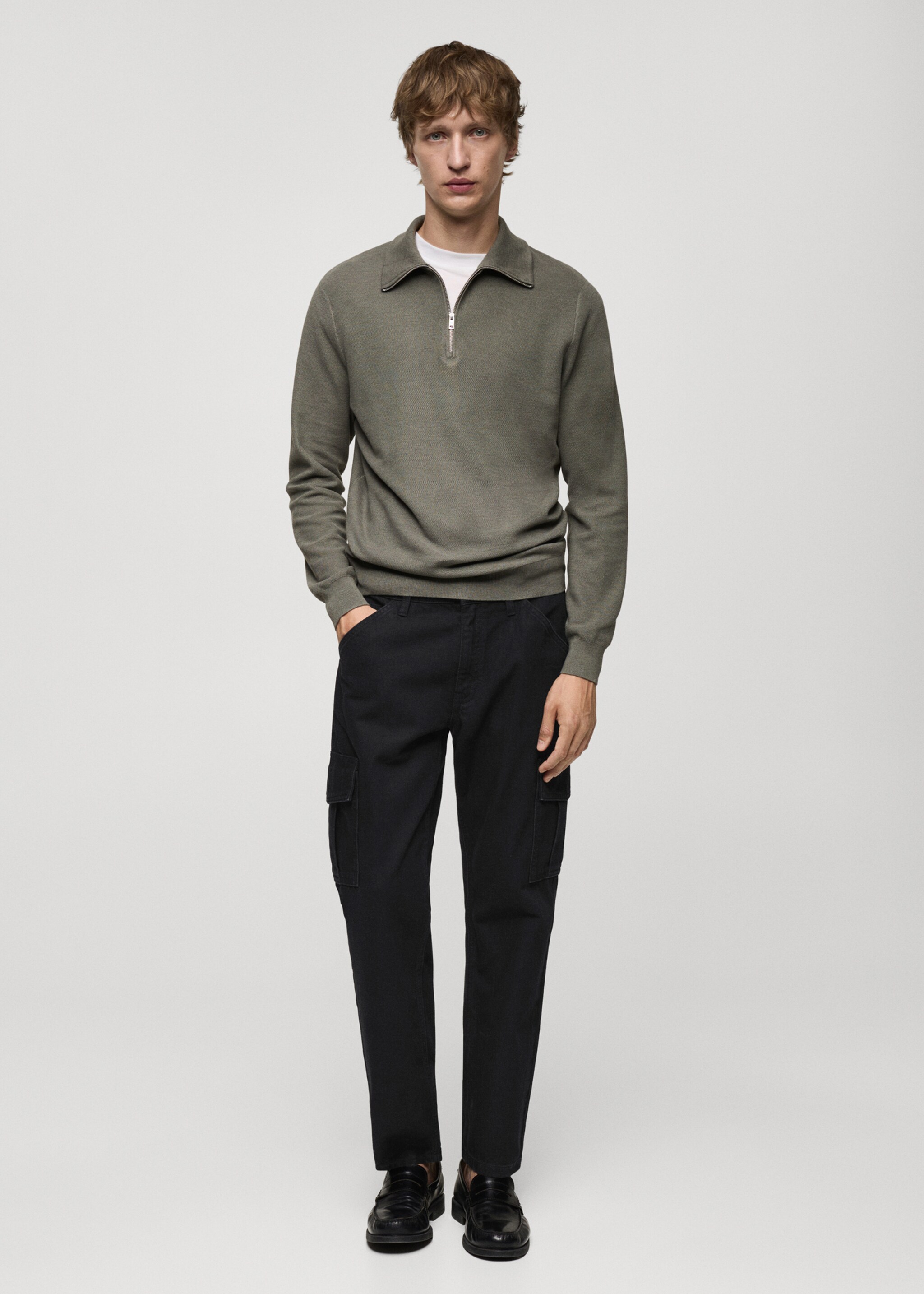 Straight-fit cargo jeans - General plane, Black denim. Ref: 77004446-00.