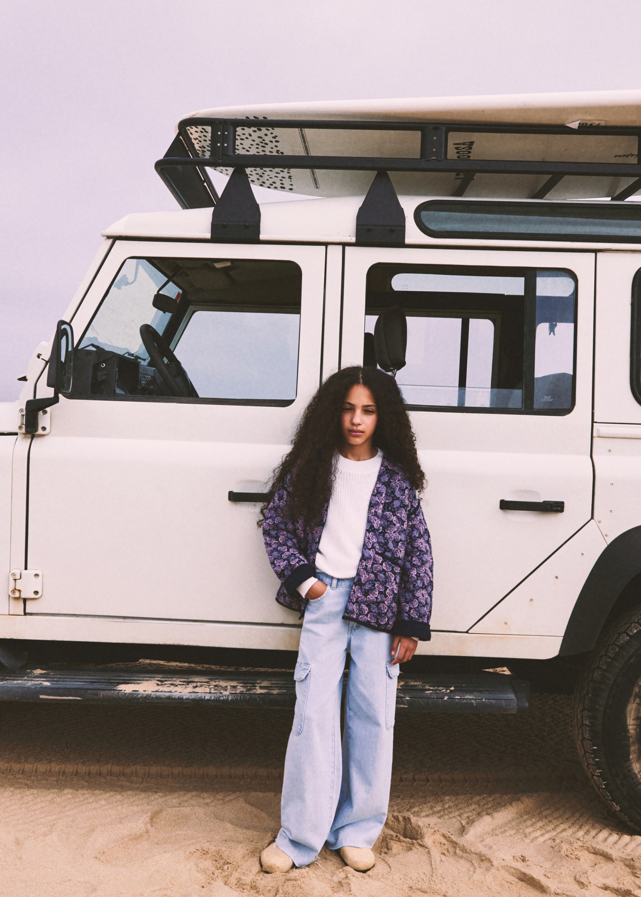Jeans cargo com bolsos - Plano geral