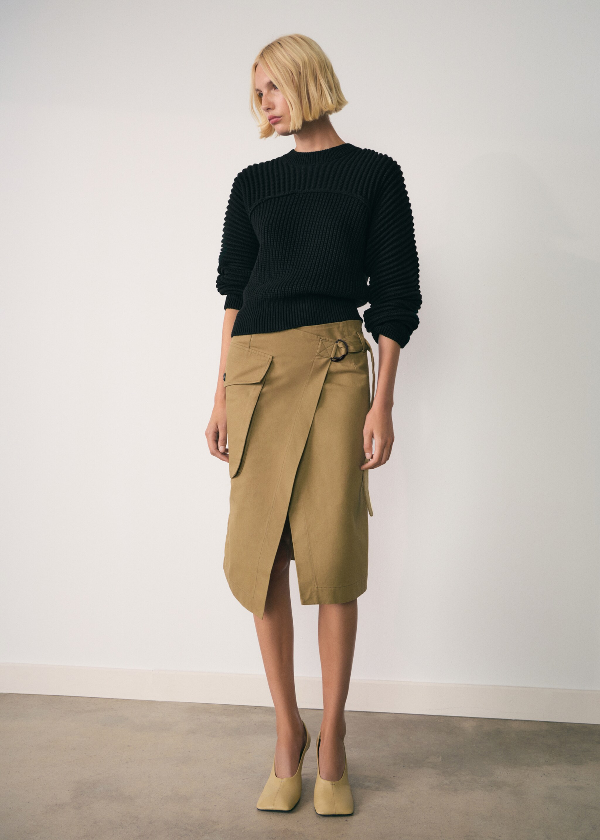 Strickpullover mit Ballonärmel - Allgemeine Ansicht, Schwarz. Ref: 77007679-00.