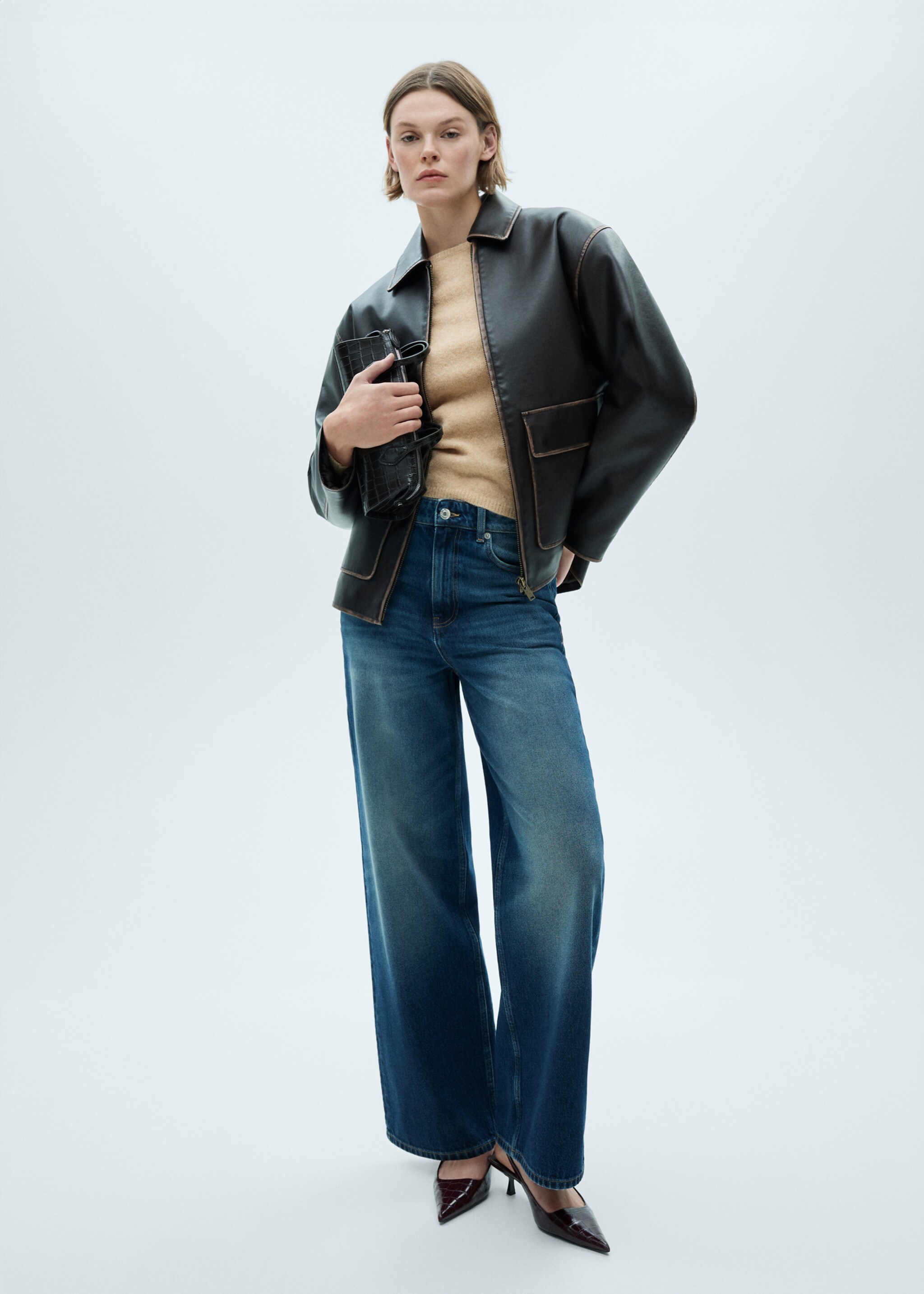 Fine-knit boat-neck sweater - General plane, Medium Brown. Ref: 77007691-00.