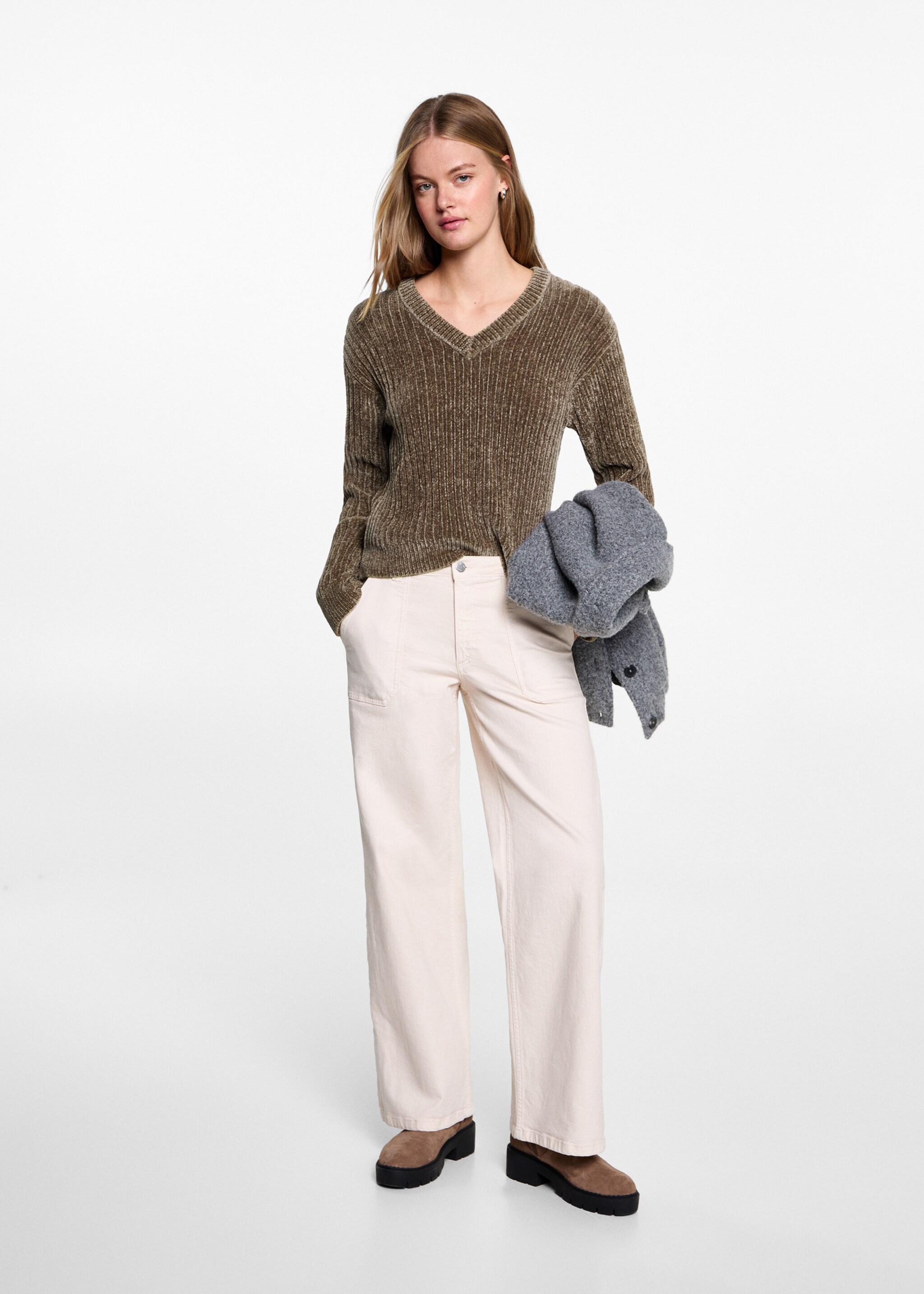 V-neck sweater - General plane, Brown. Ref: 77007702-00.