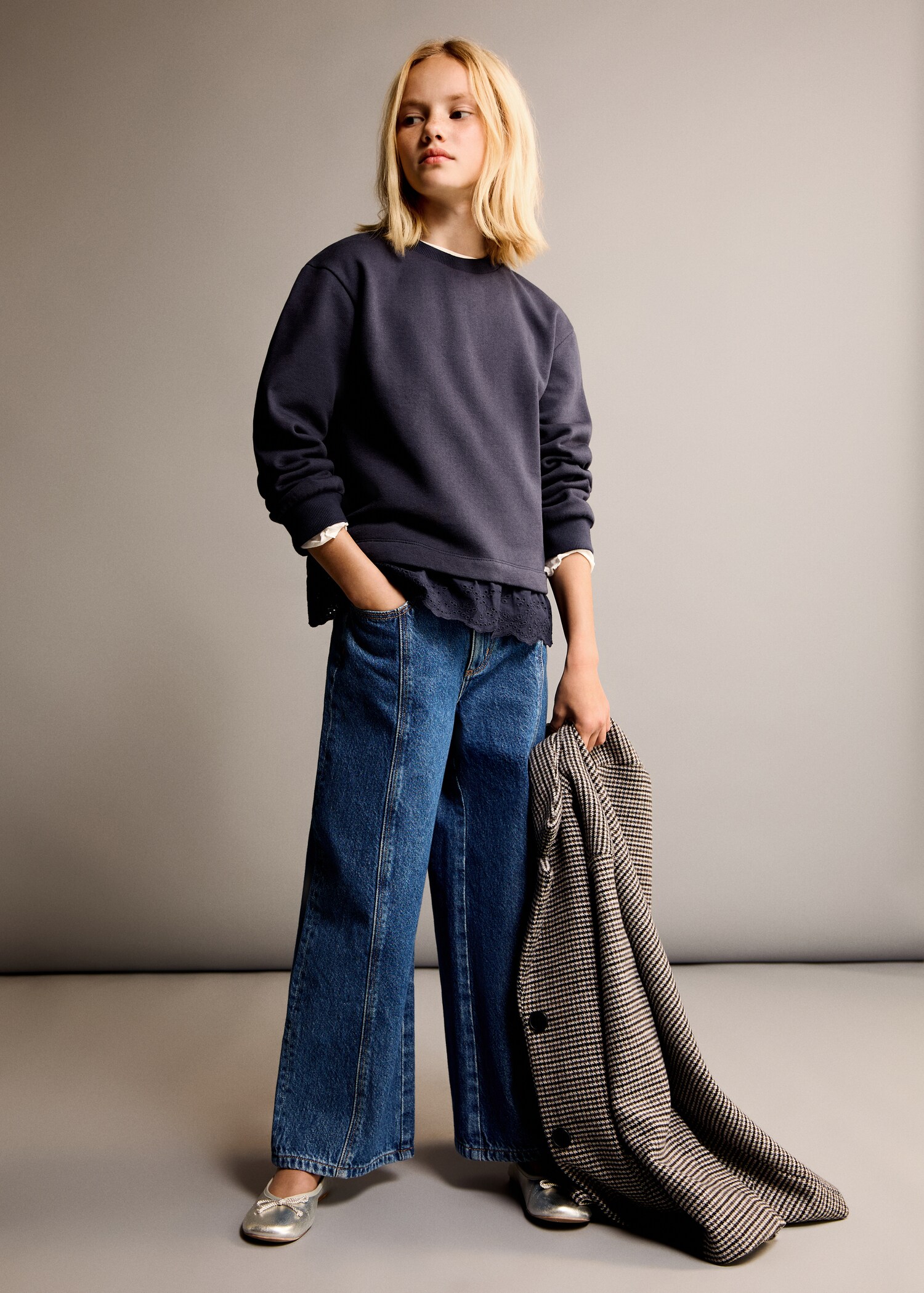 Sweat-shirt coton détails brodés - Plan général