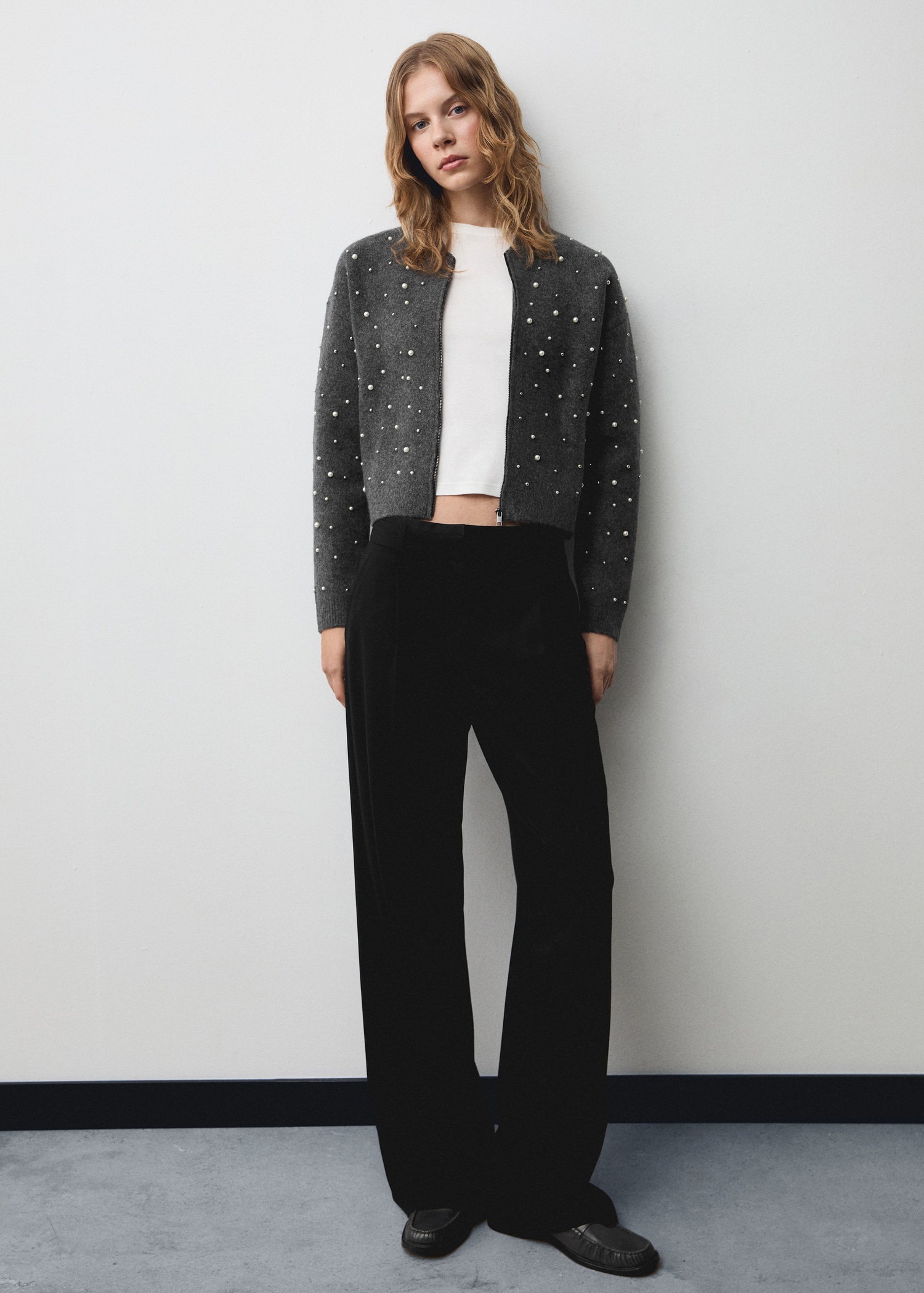 Knitted jacket with pearl details - General plane