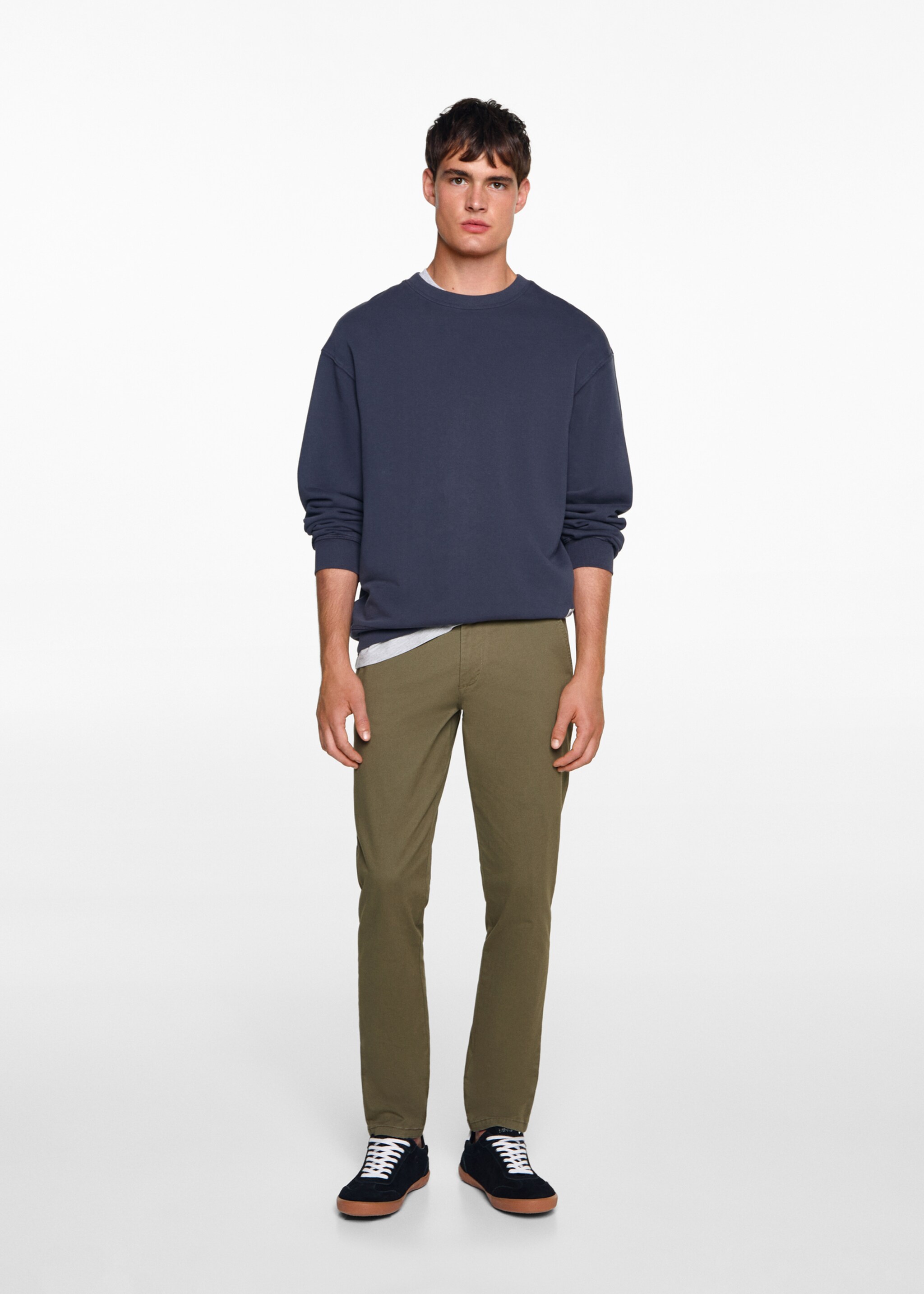 Pantalon chino coton - Plan général, Vert moyen. Ref: 77011510-00.