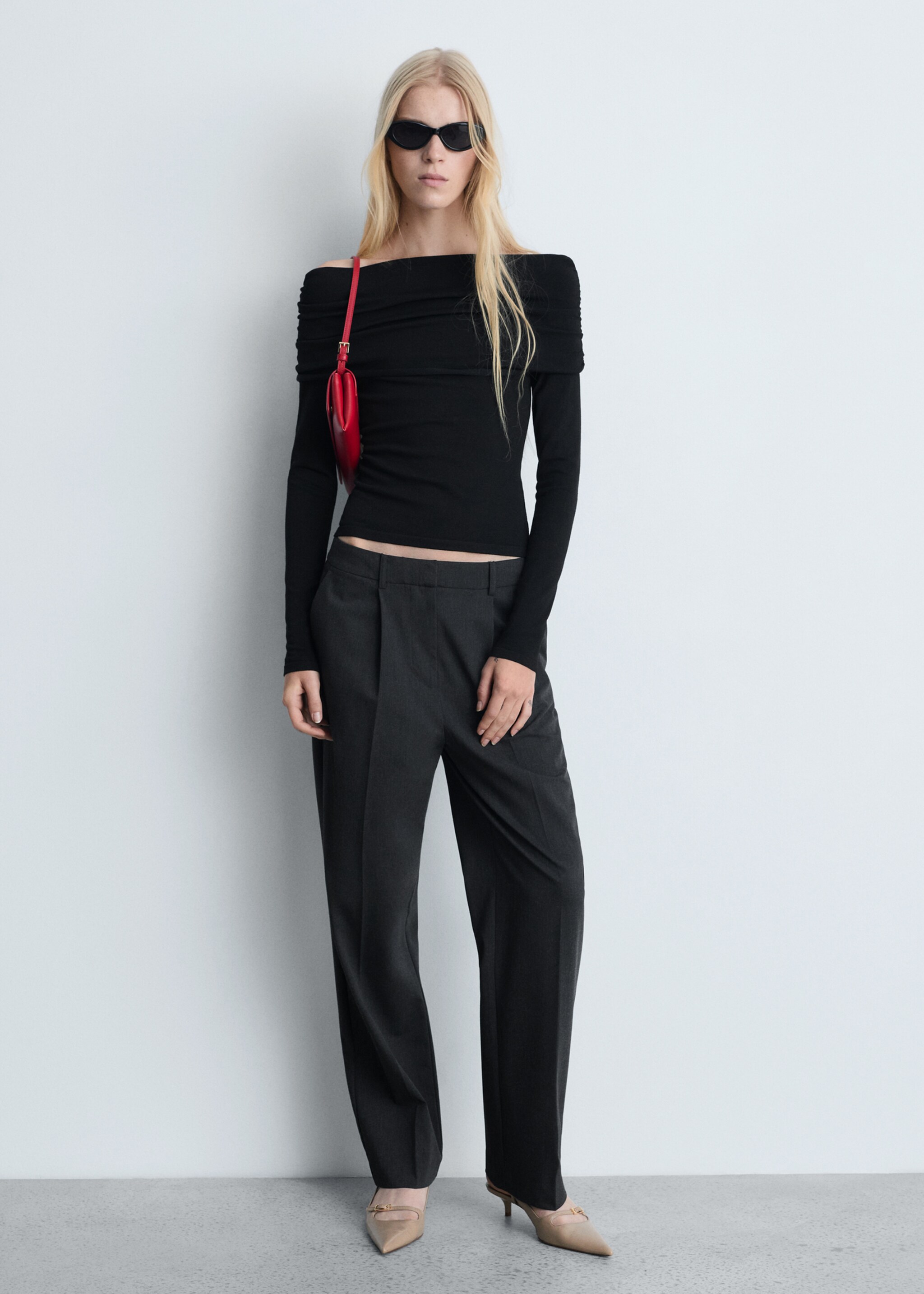 Off shoulders sweater - General plane, Black. Ref: 77015644-00.