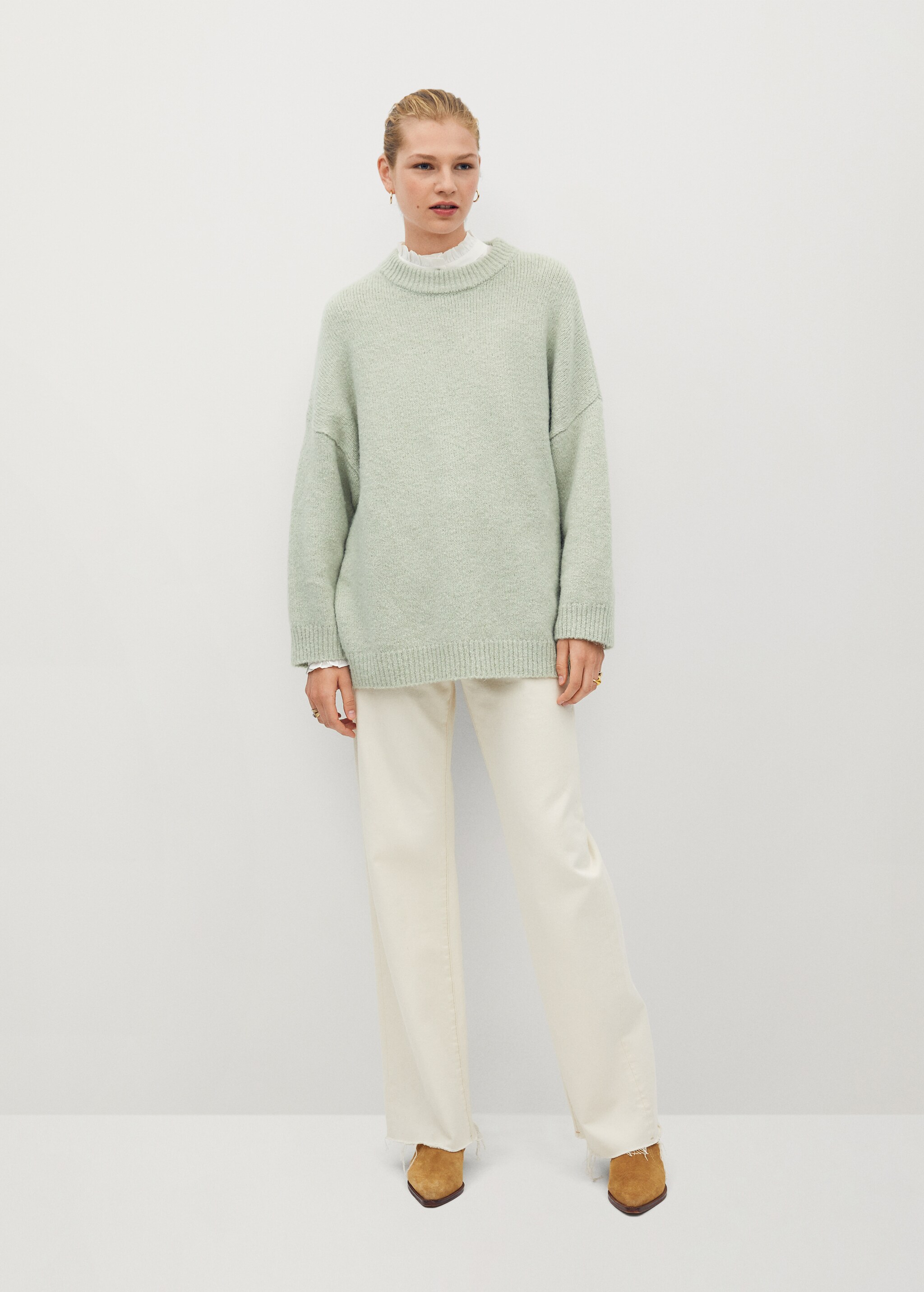 Oversize knit sweater - General plane